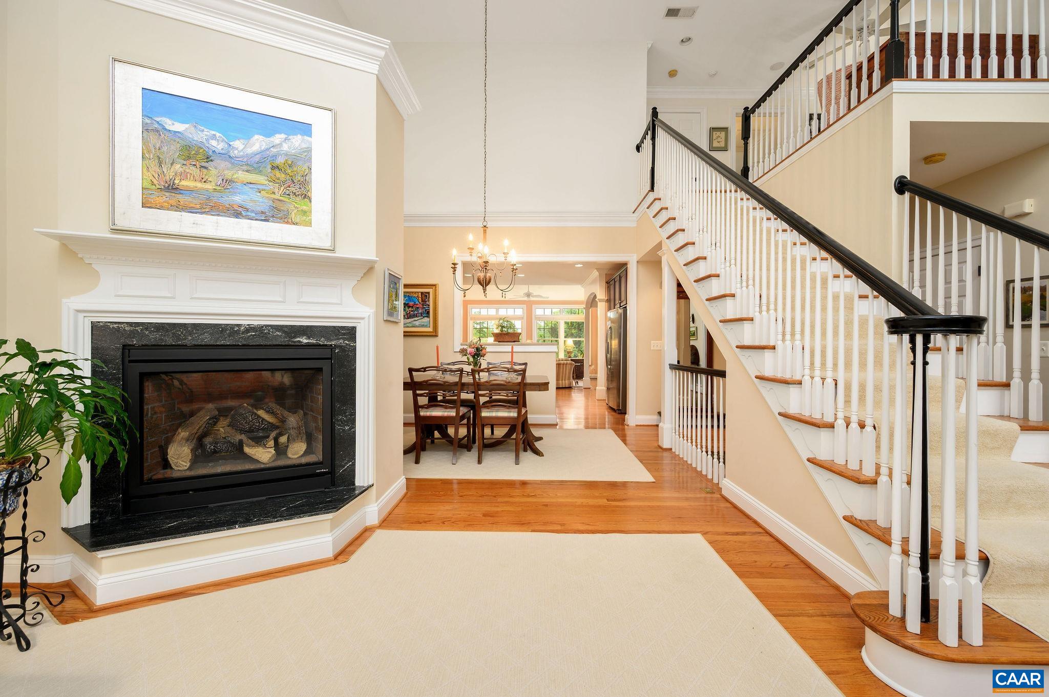 643 EIGHT WOODS LN