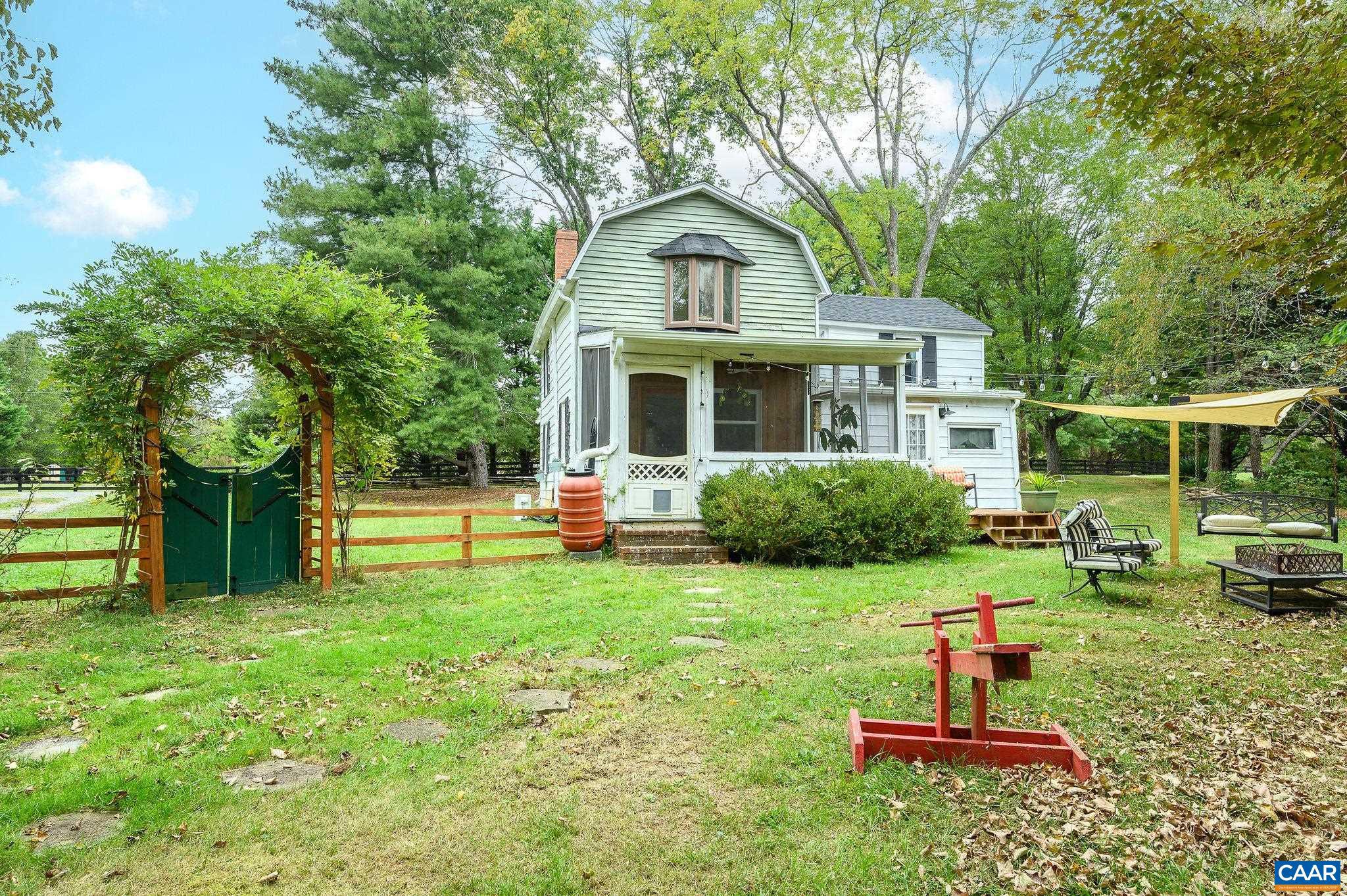 5035 GREEN CREEK RD