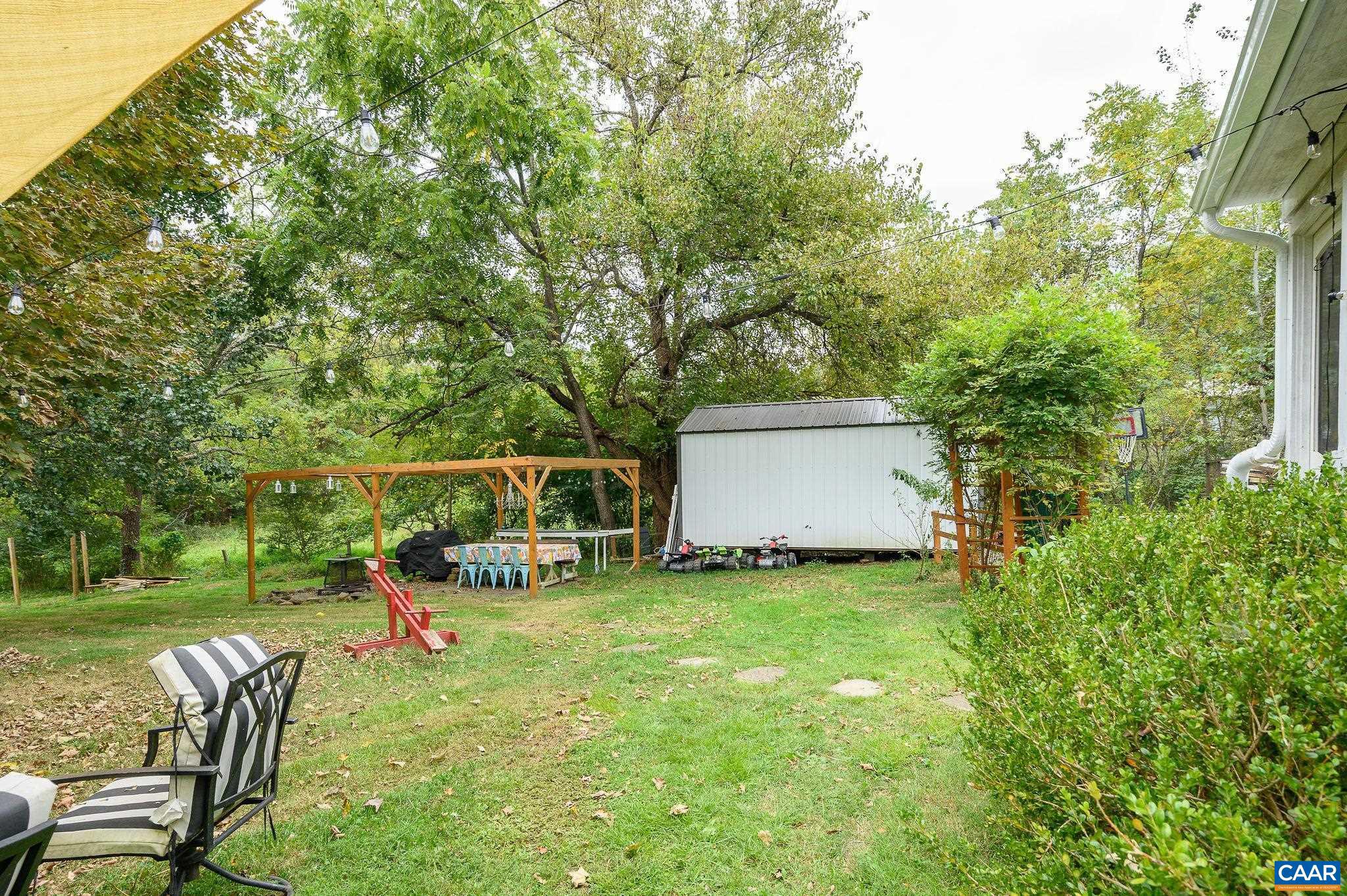 5035 GREEN CREEK RD