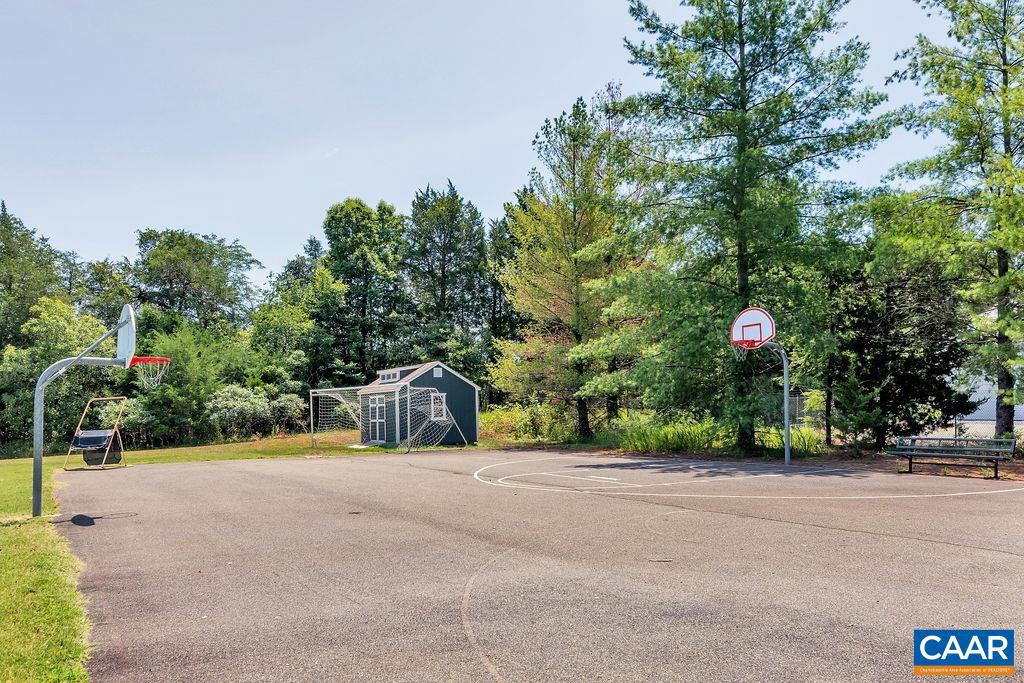 3351 DARBY RD