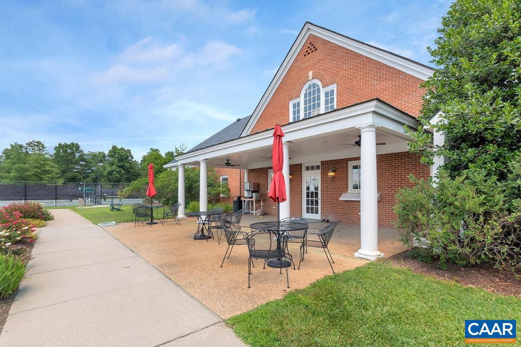 3351 DARBY RD