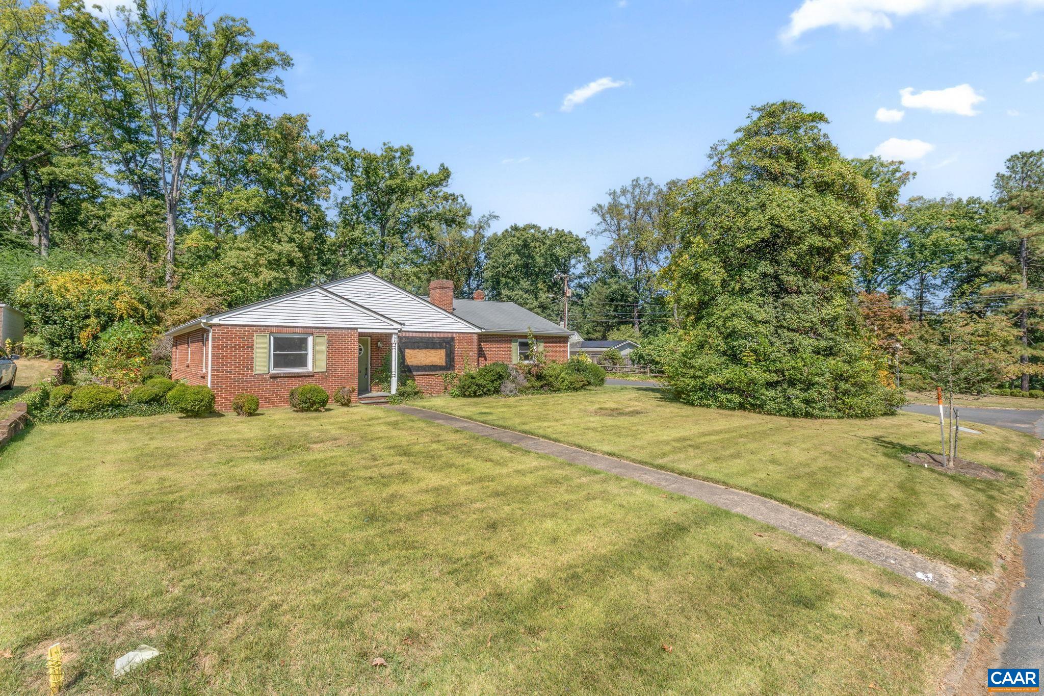 303 ALDERMAN RD