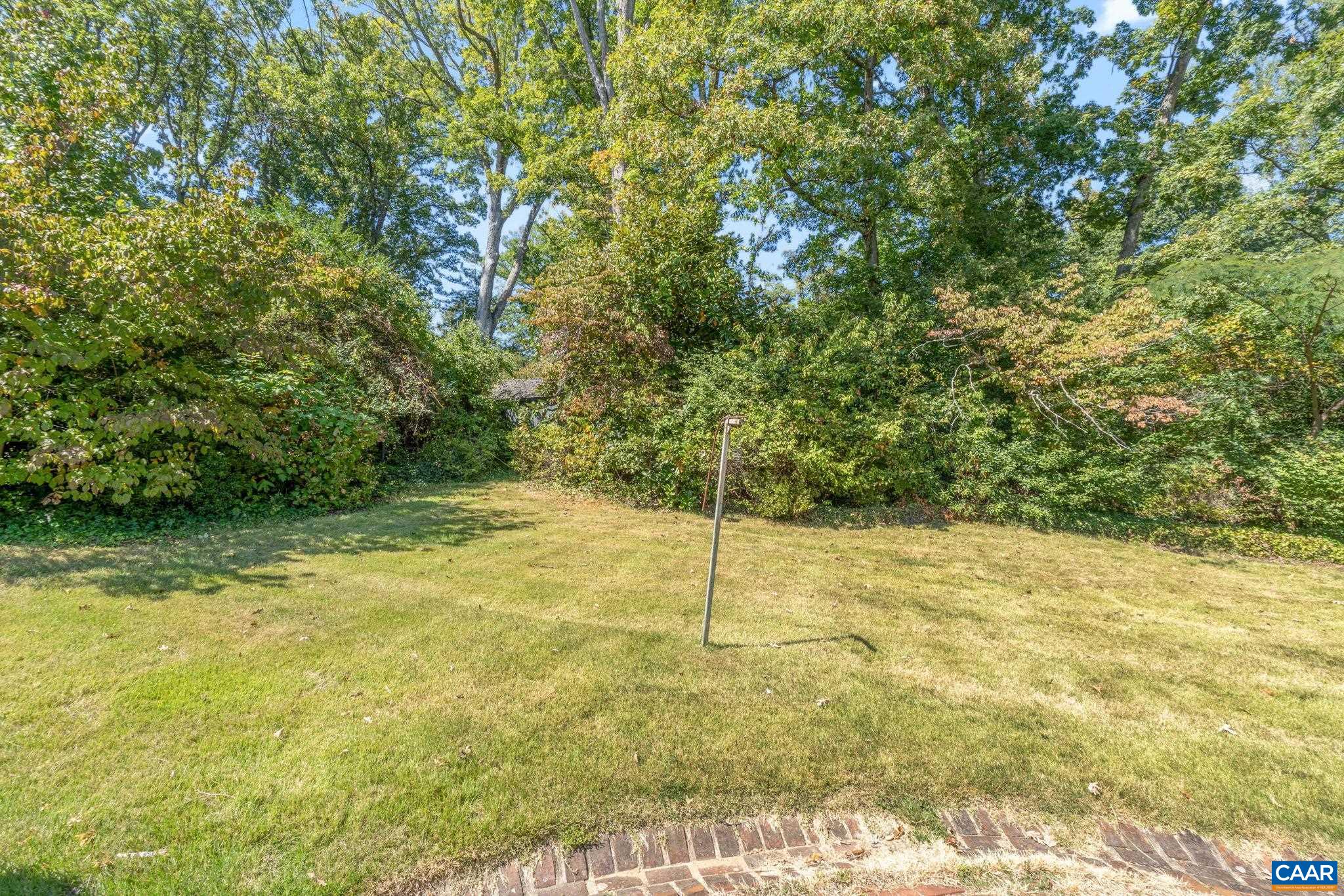 303 ALDERMAN RD