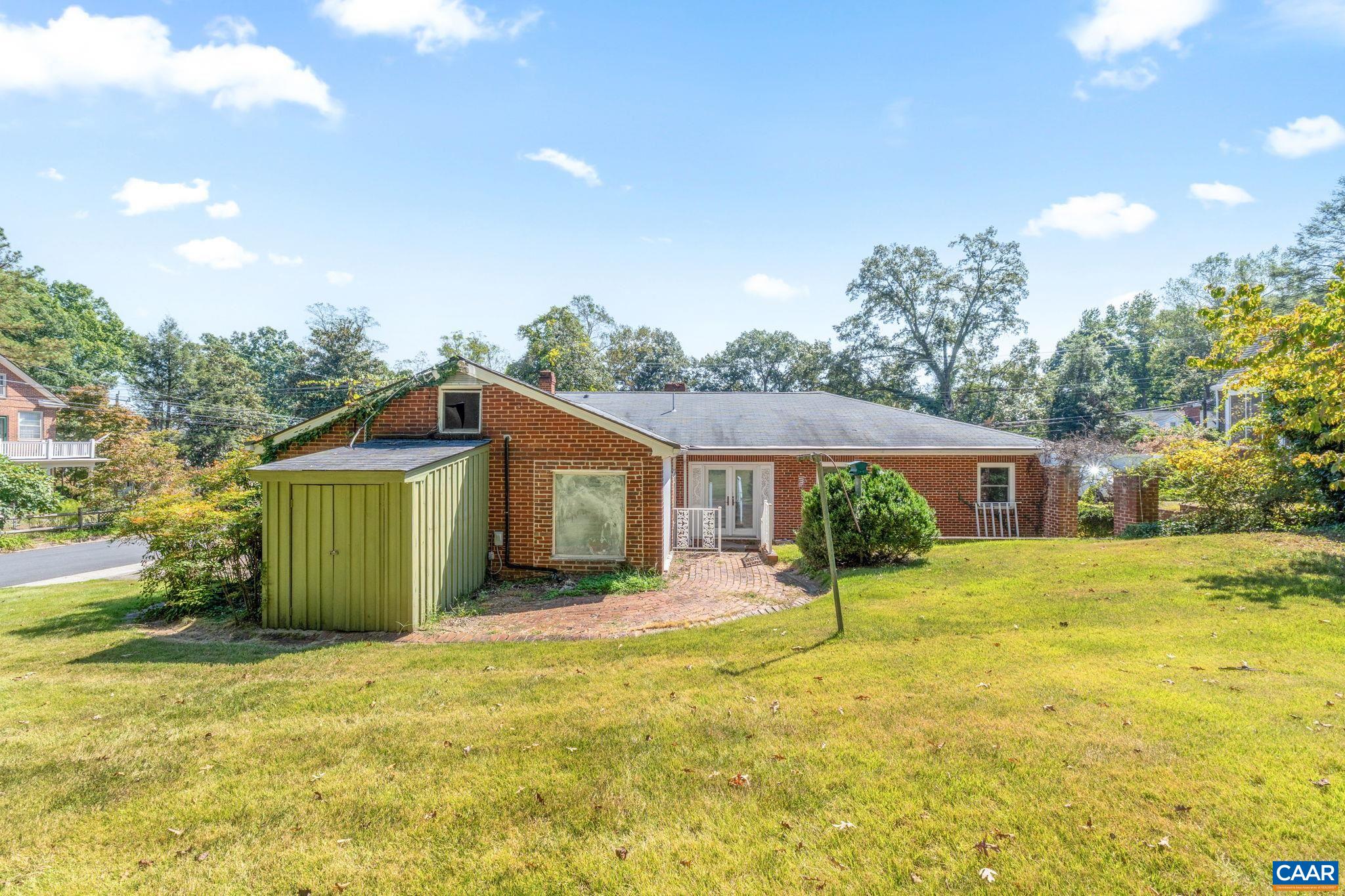 303 ALDERMAN RD