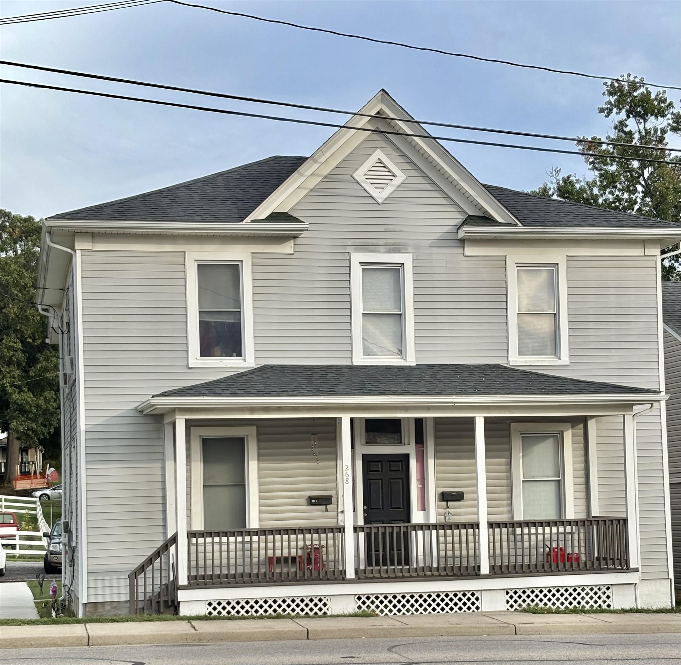 268 N DELPHINE AVE