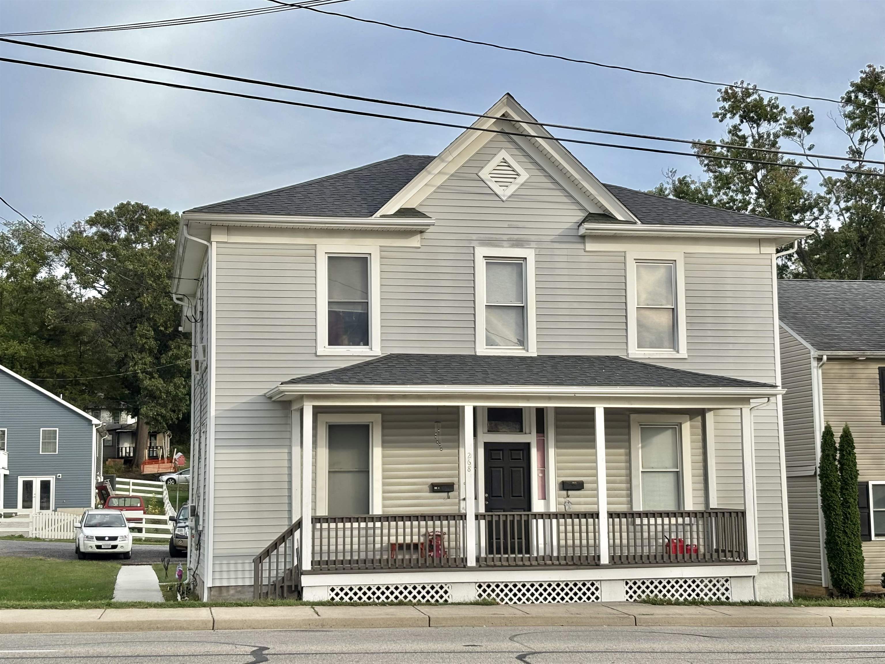 268 N DELPHINE AVE