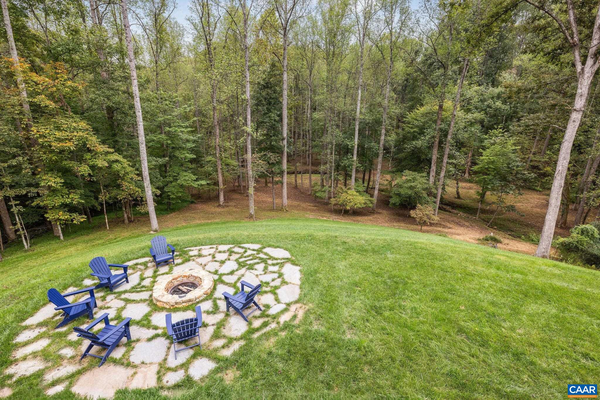 3395 BROOKSIDE DR