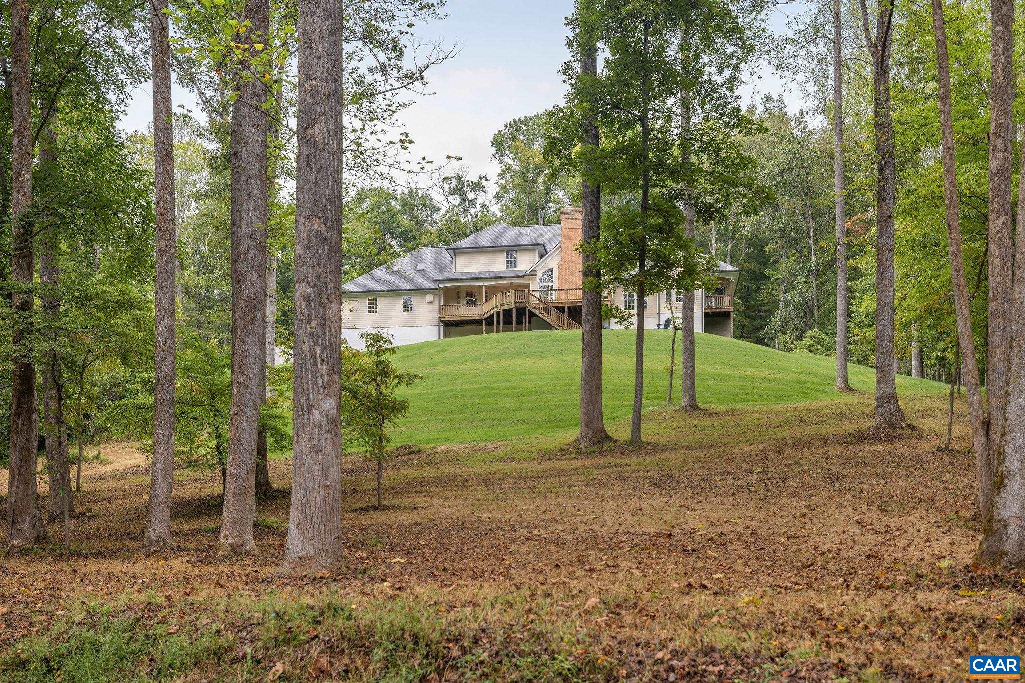 3395 BROOKSIDE DR