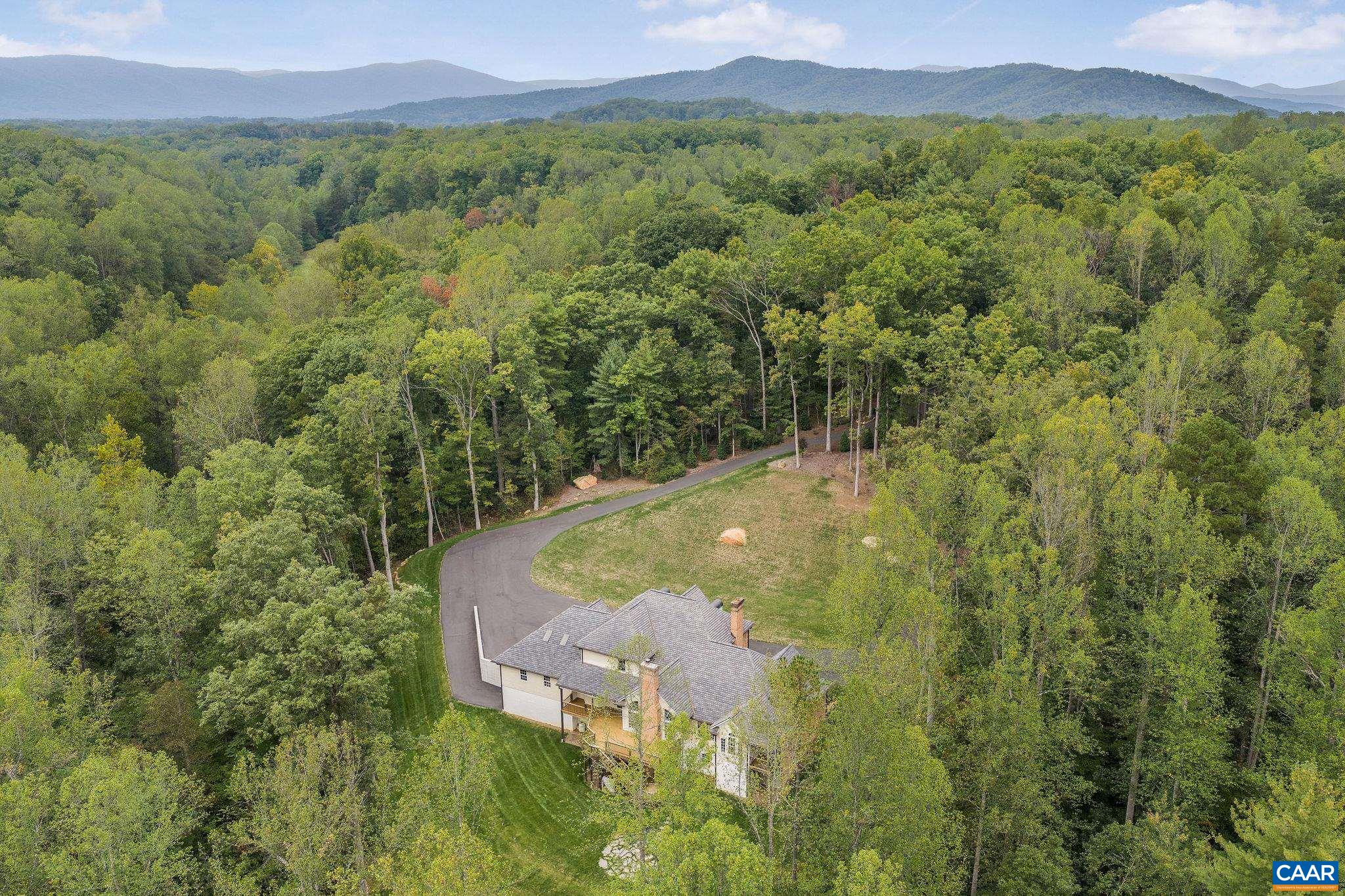 3395 BROOKSIDE DR