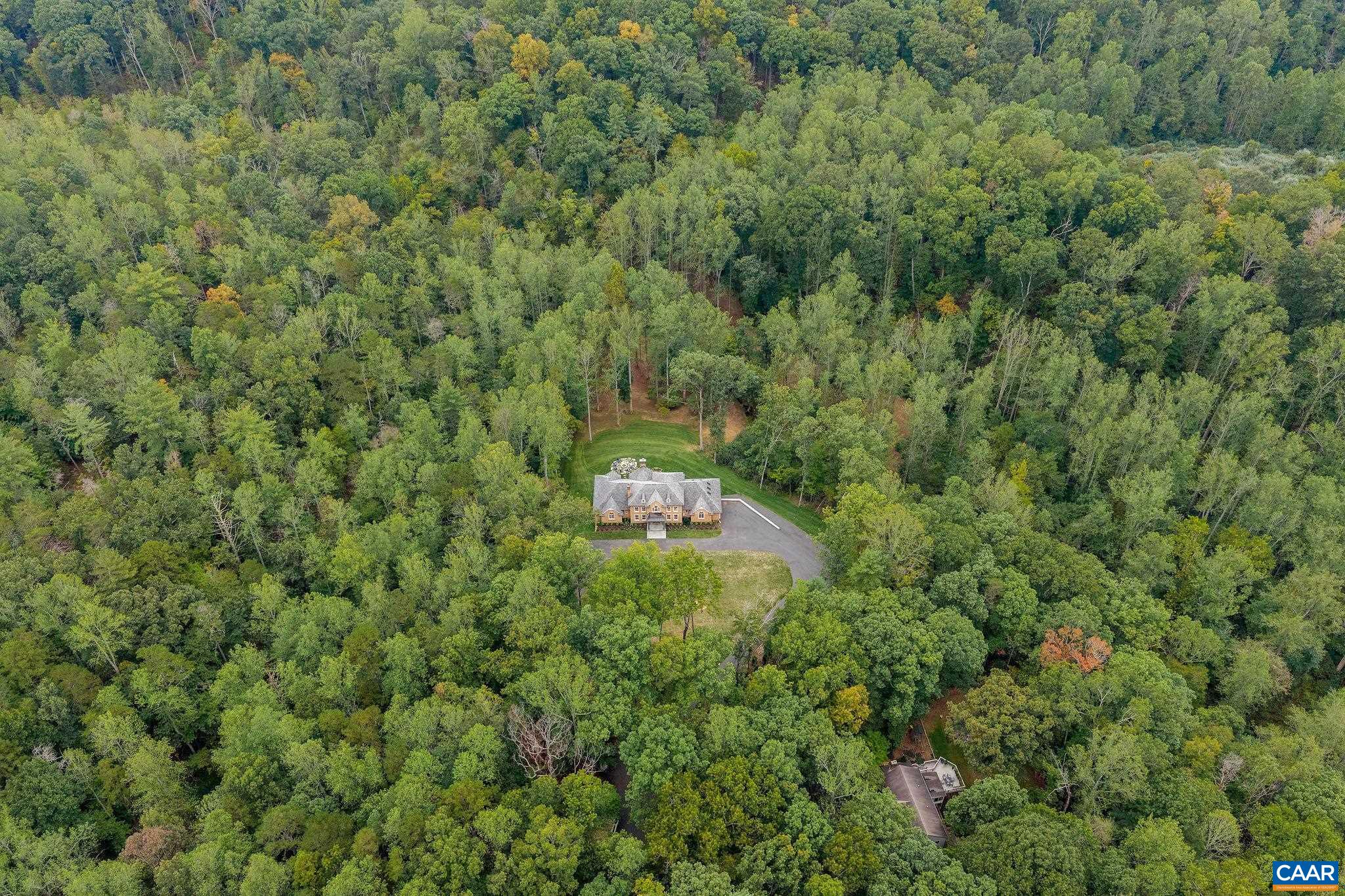3395 BROOKSIDE DR