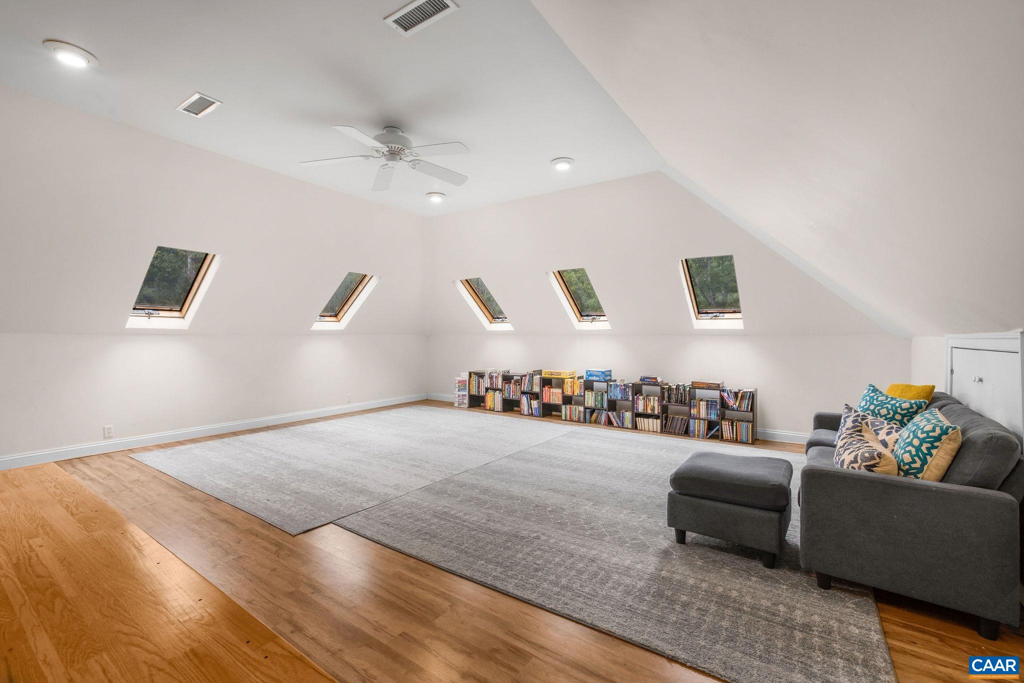 3395 BROOKSIDE DR