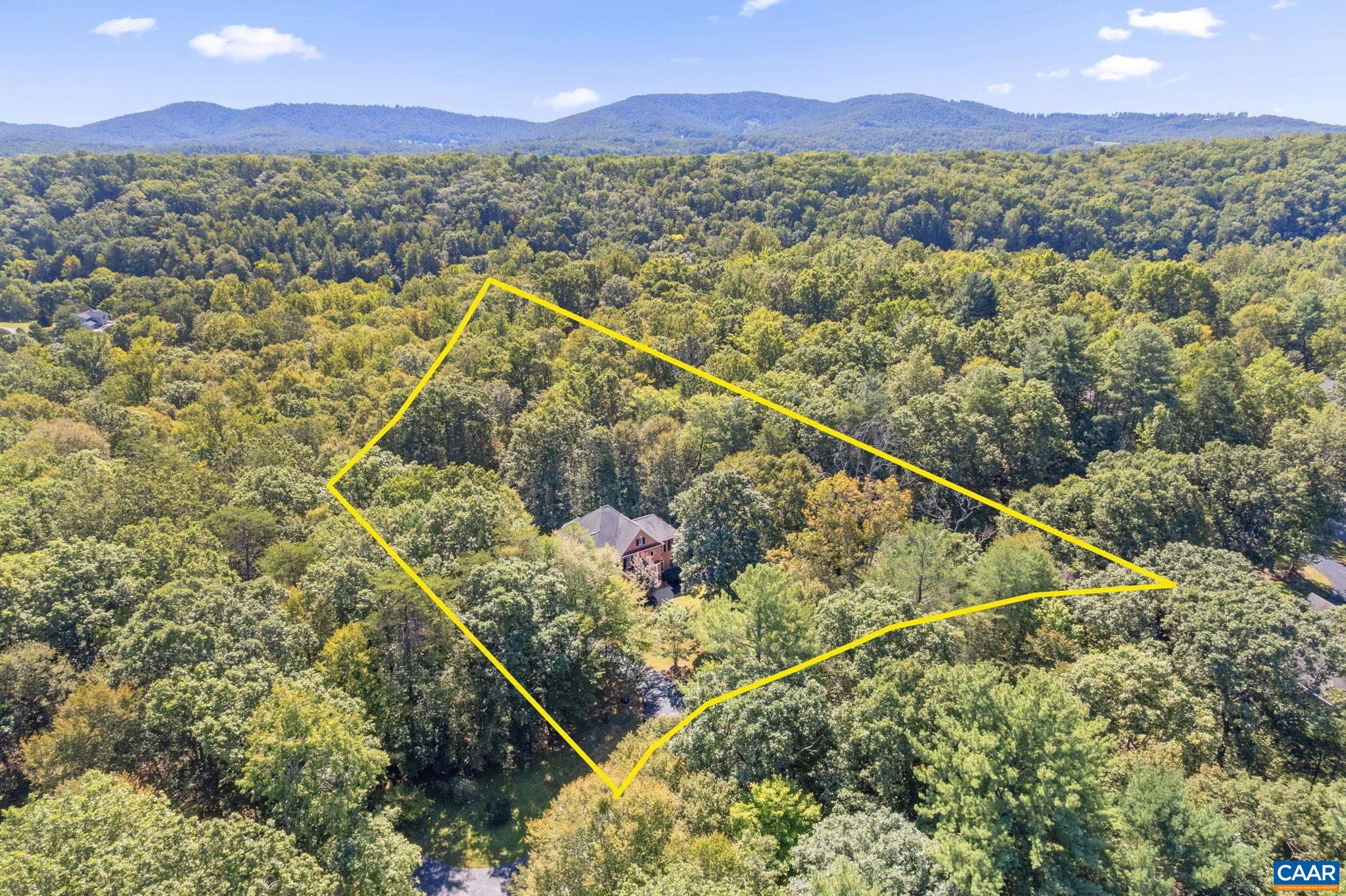2370 WALNUT RIDGE LN