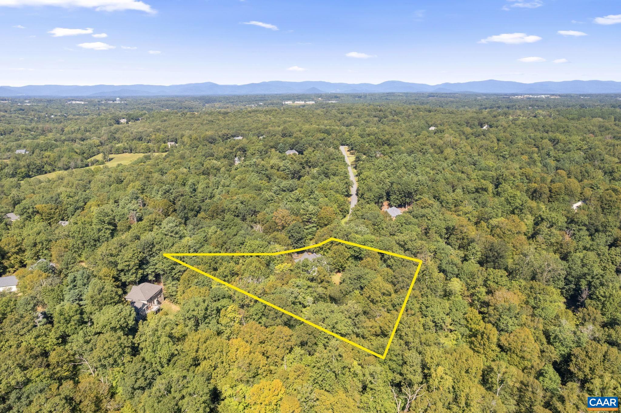 2370 WALNUT RIDGE LN