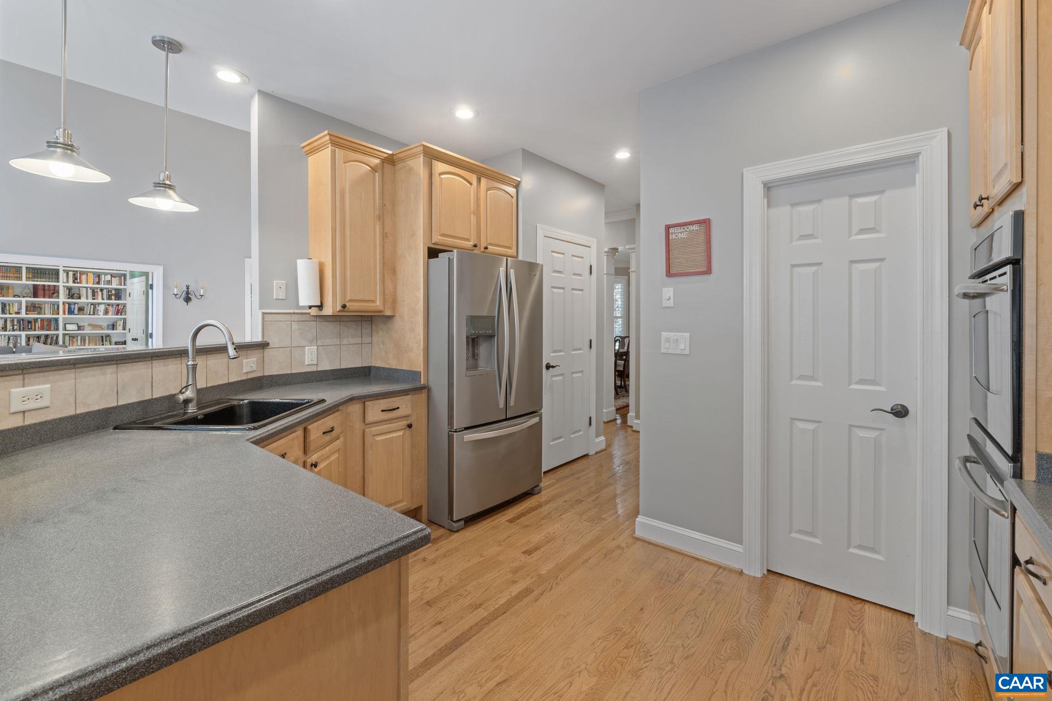 2370 WALNUT RIDGE LN