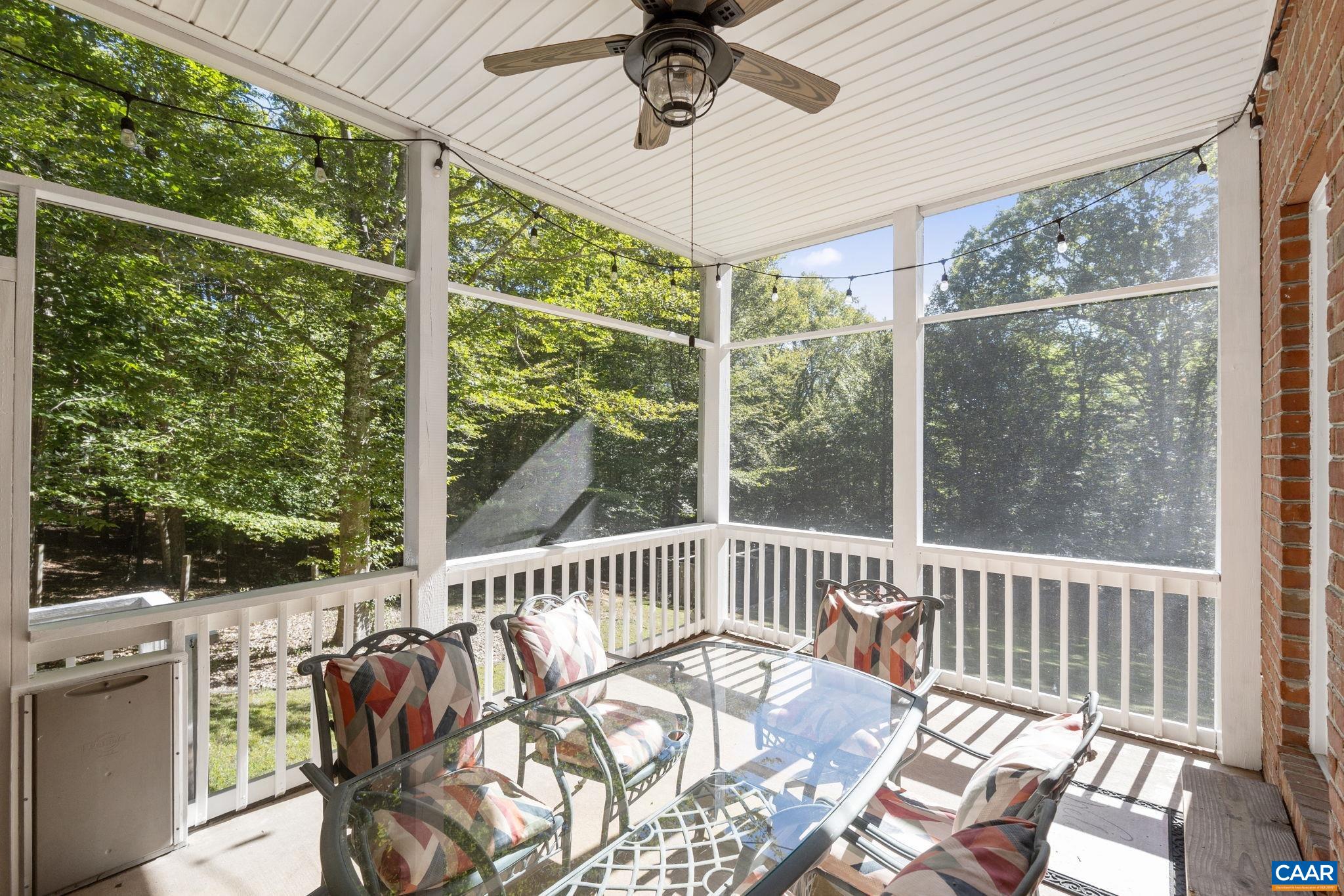 2370 WALNUT RIDGE LN