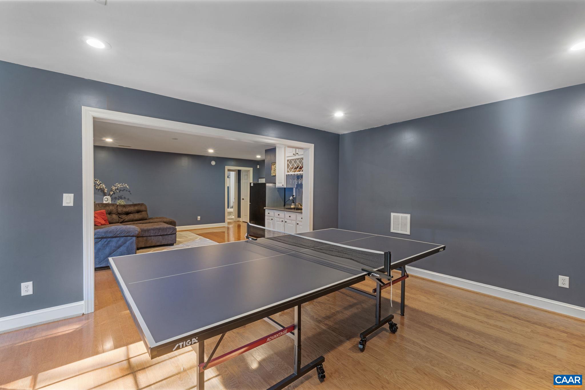 2370 WALNUT RIDGE LN