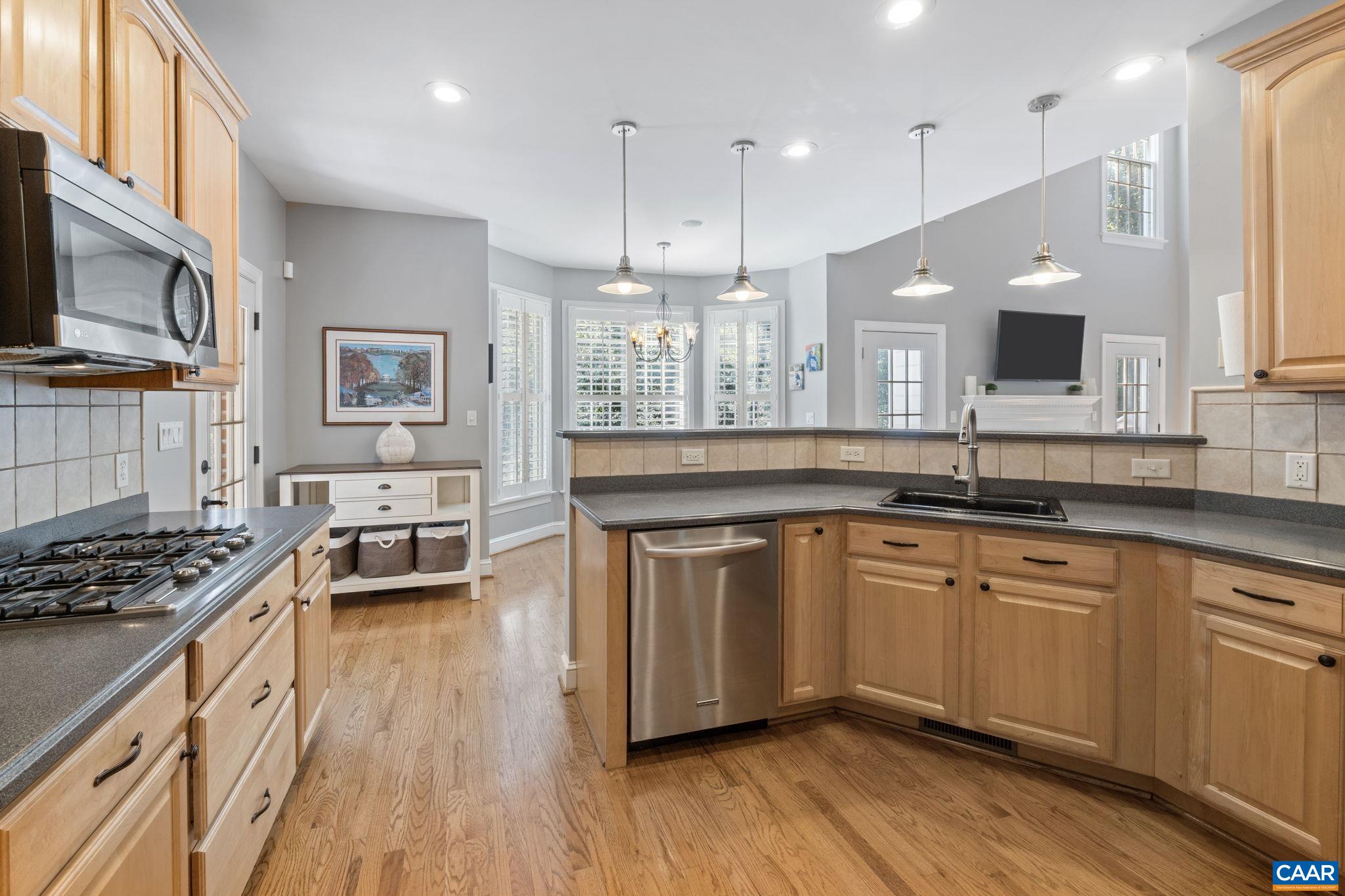 2370 WALNUT RIDGE LN