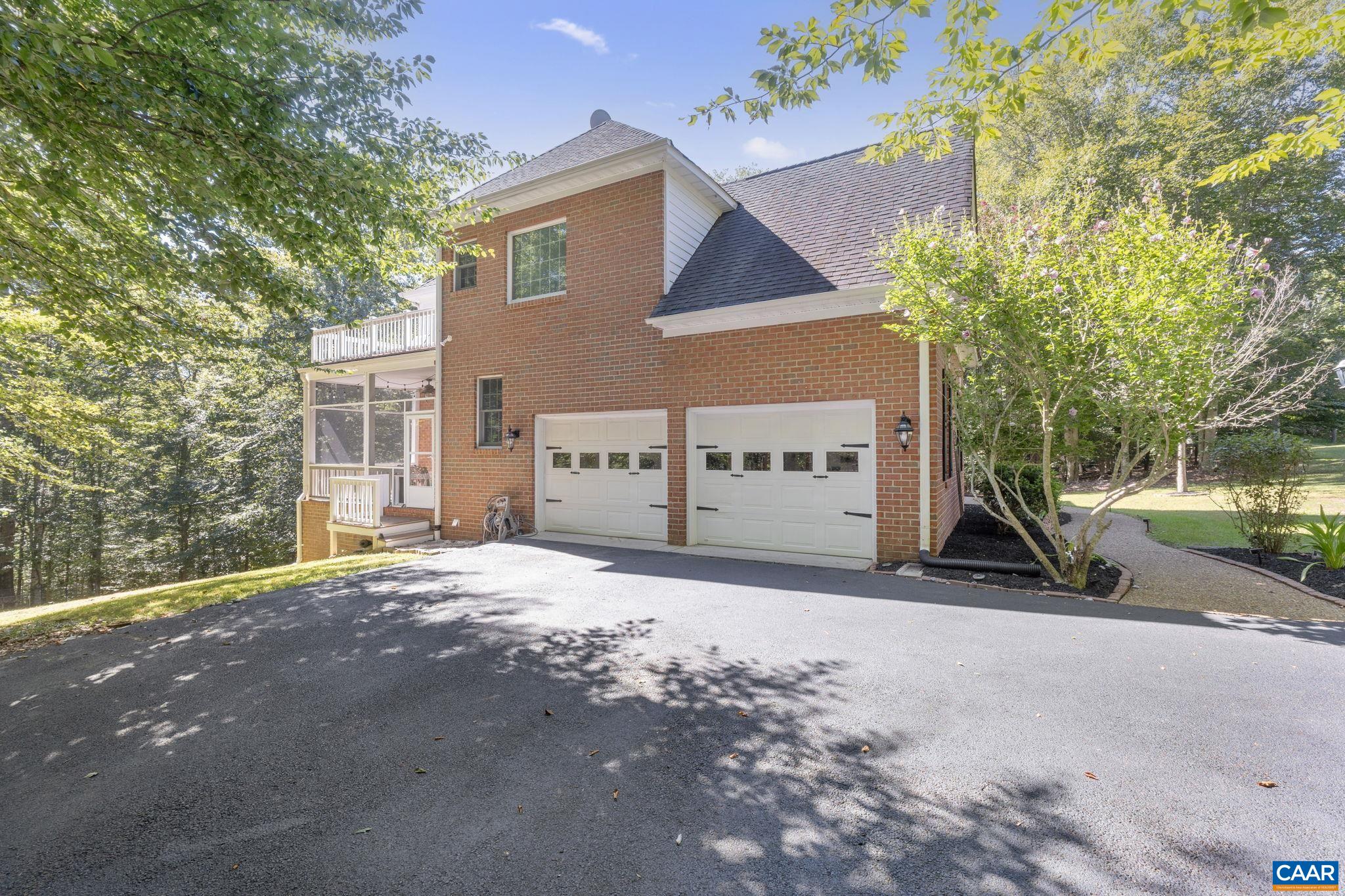 2370 WALNUT RIDGE LN