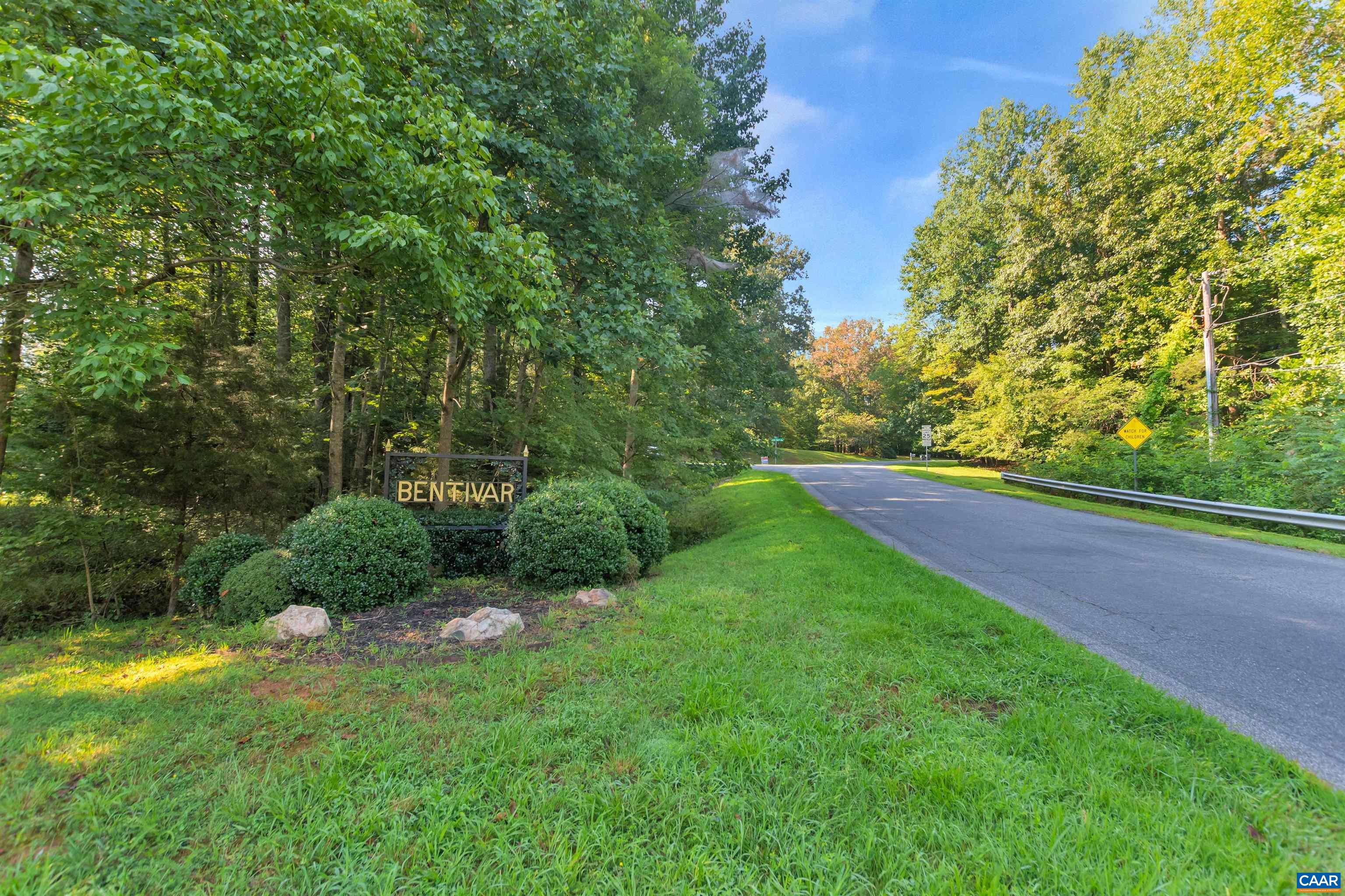 2370 WALNUT RIDGE LN