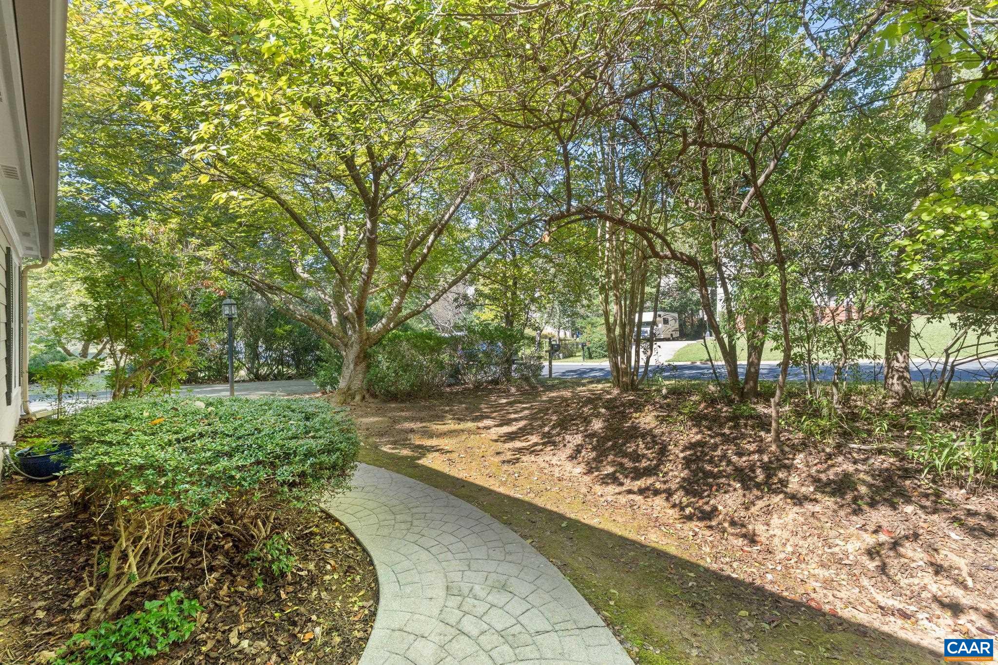 1197 RAINTREE DR