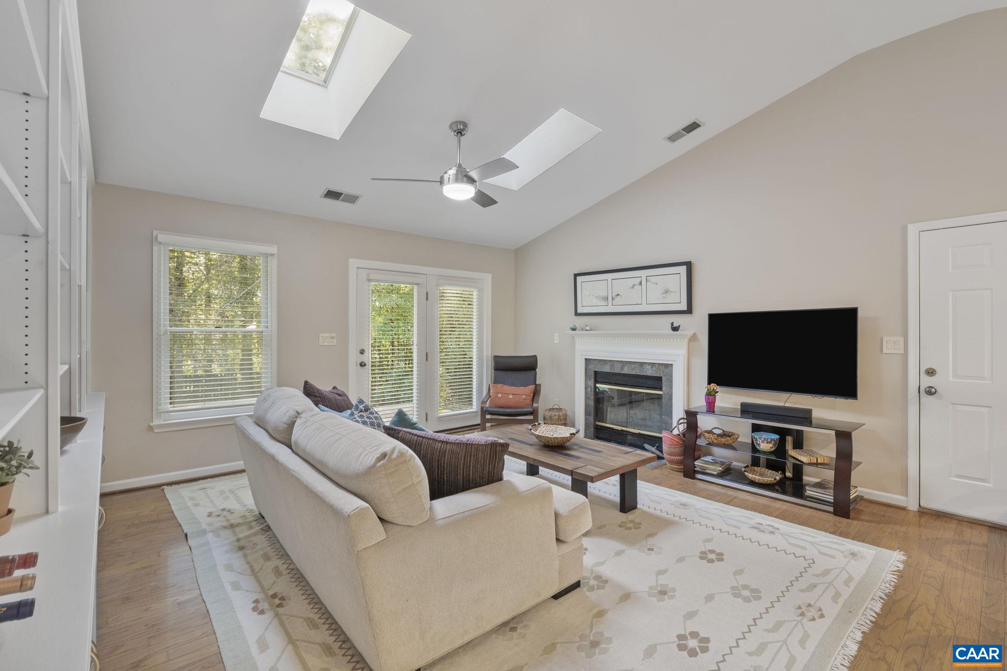 1197 RAINTREE DR