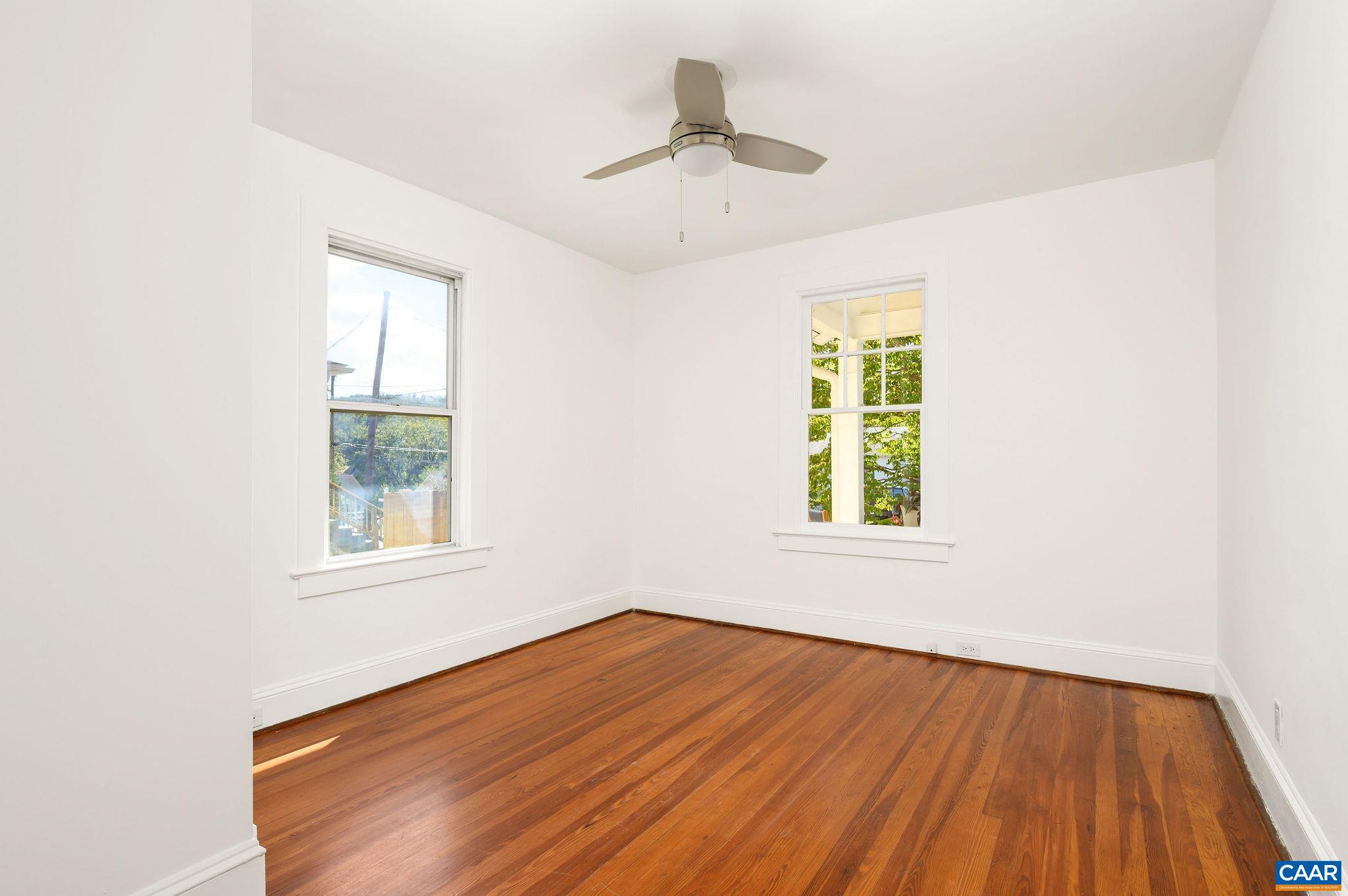 813 BOLLING AVE