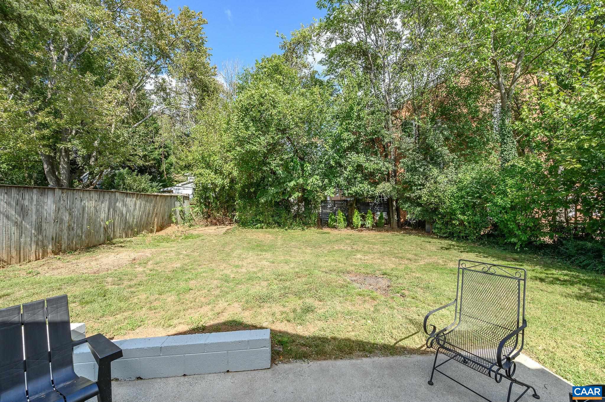 813 BOLLING AVE