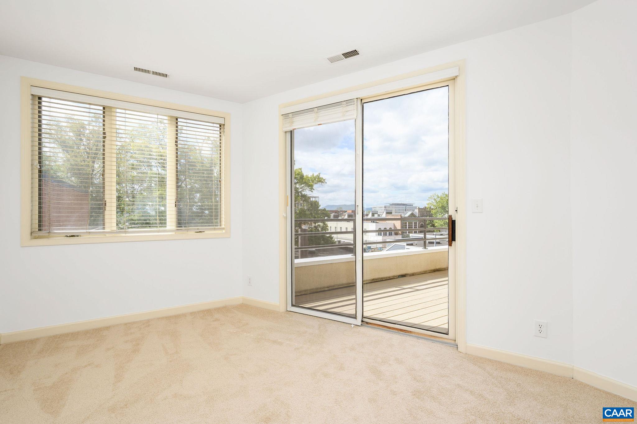 408 E MARKET ST Unit: 305