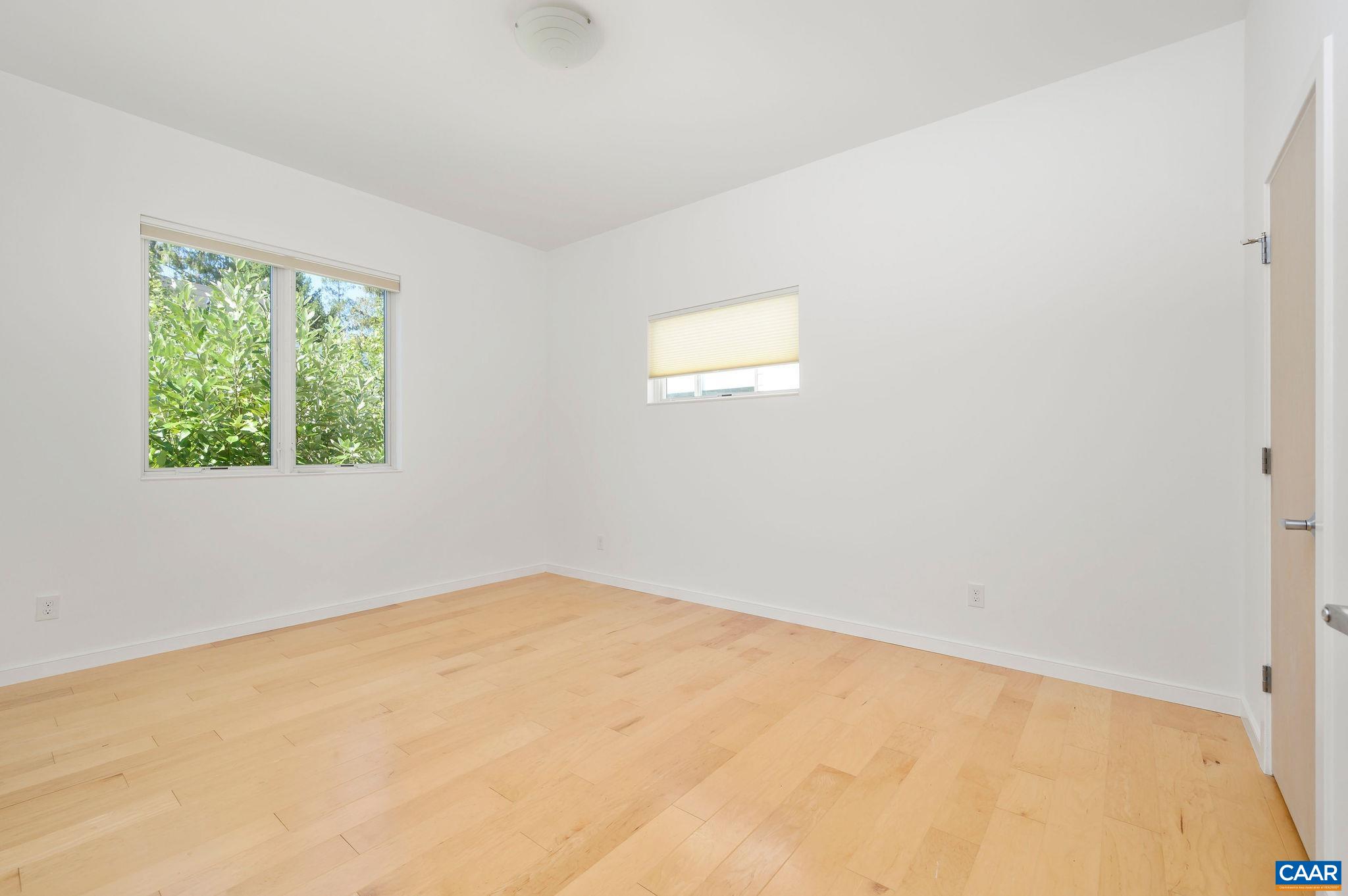 1130 E HIGH ST Unit: J