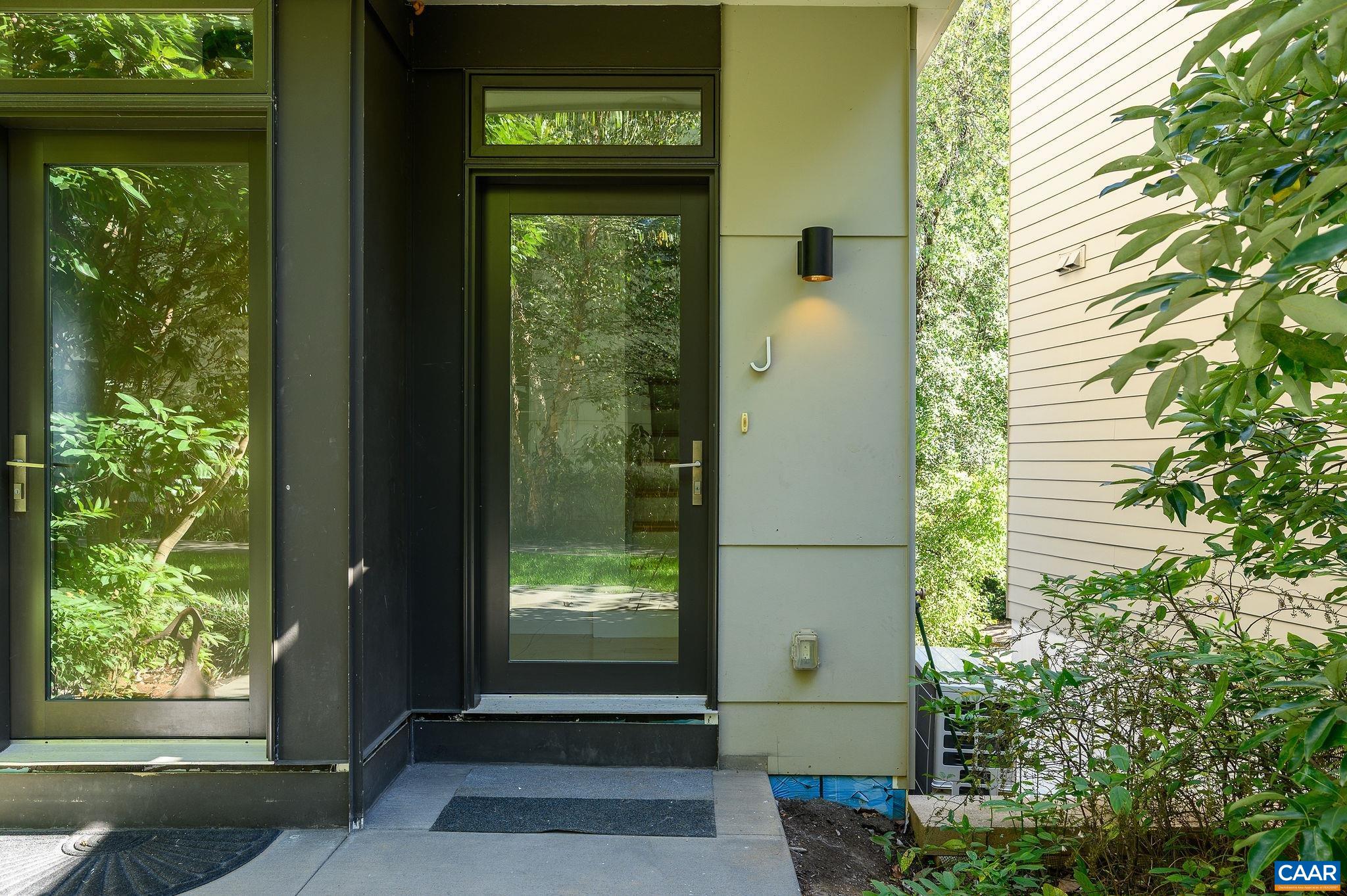 1130 E HIGH ST Unit: J