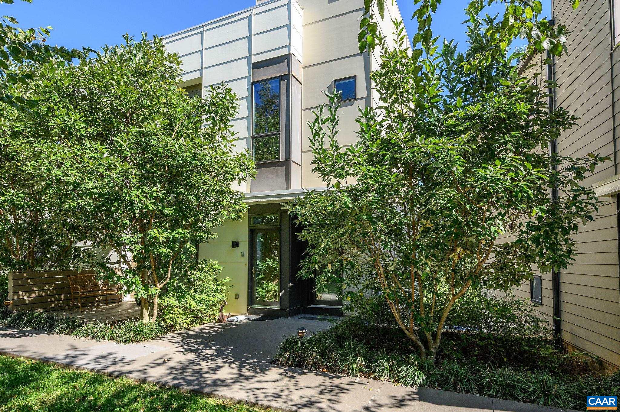 1130 E HIGH ST Unit: J