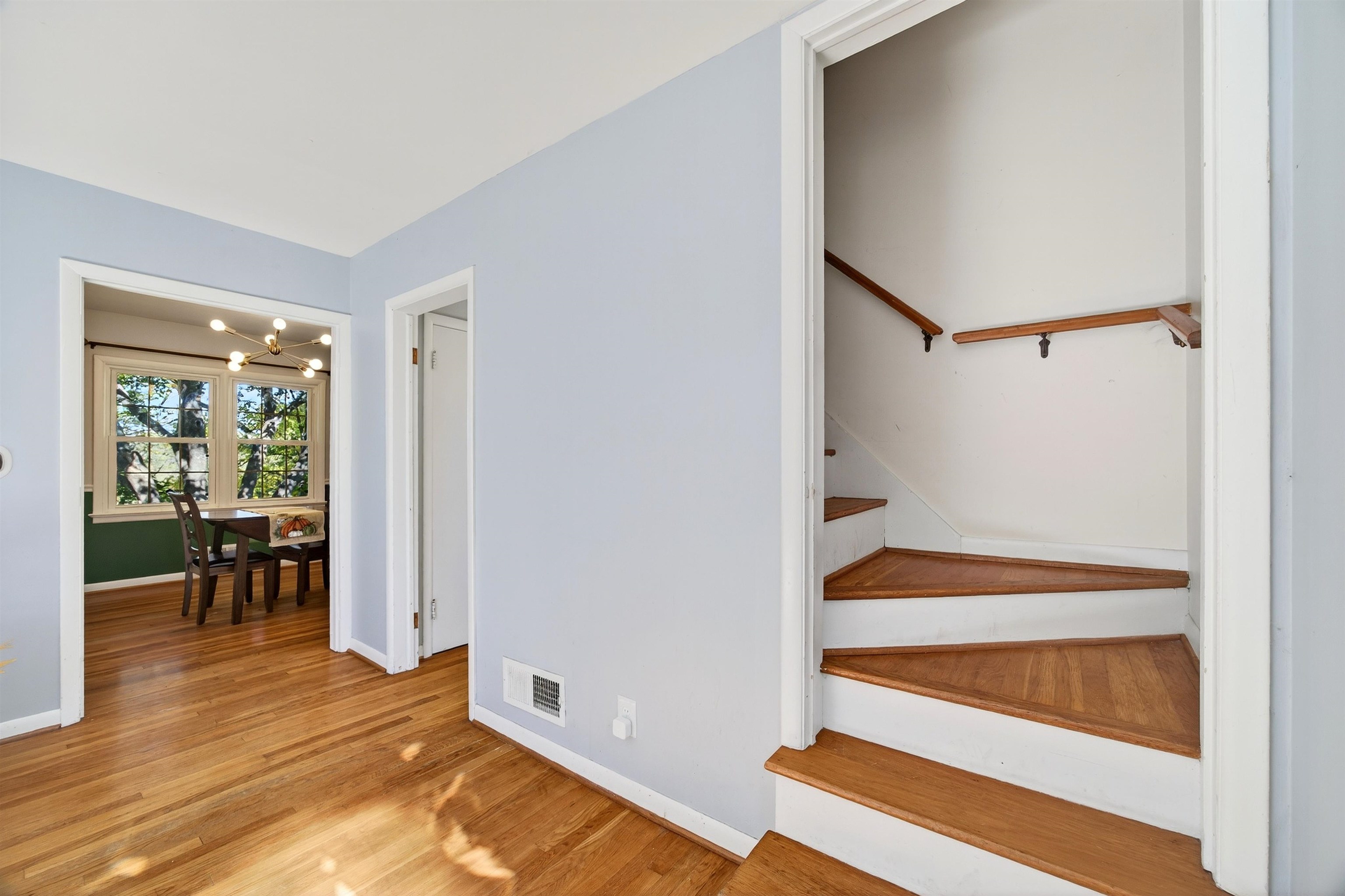 19 N LYNNHAVEN DR