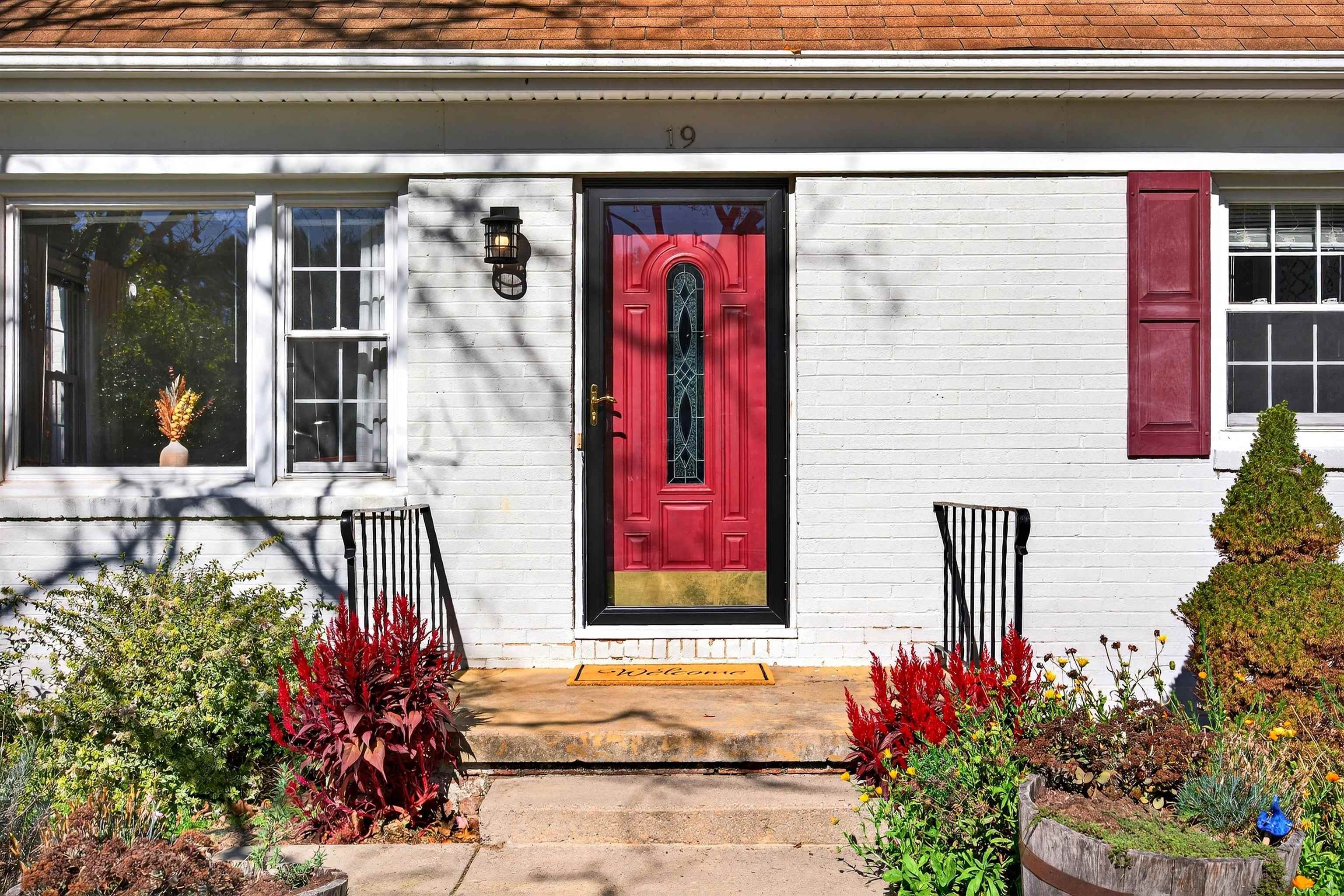 19 N LYNNHAVEN DR