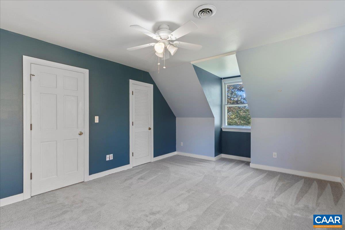 555 GILLUMS RIDGE RD