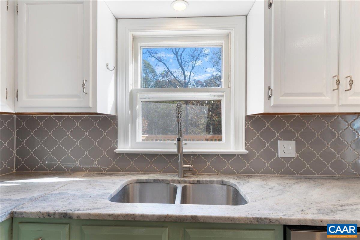 555 GILLUMS RIDGE RD