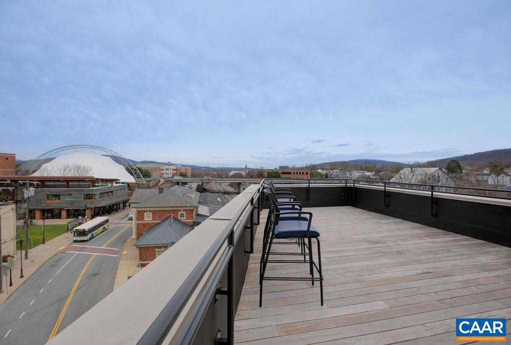 550 WATER ST 201