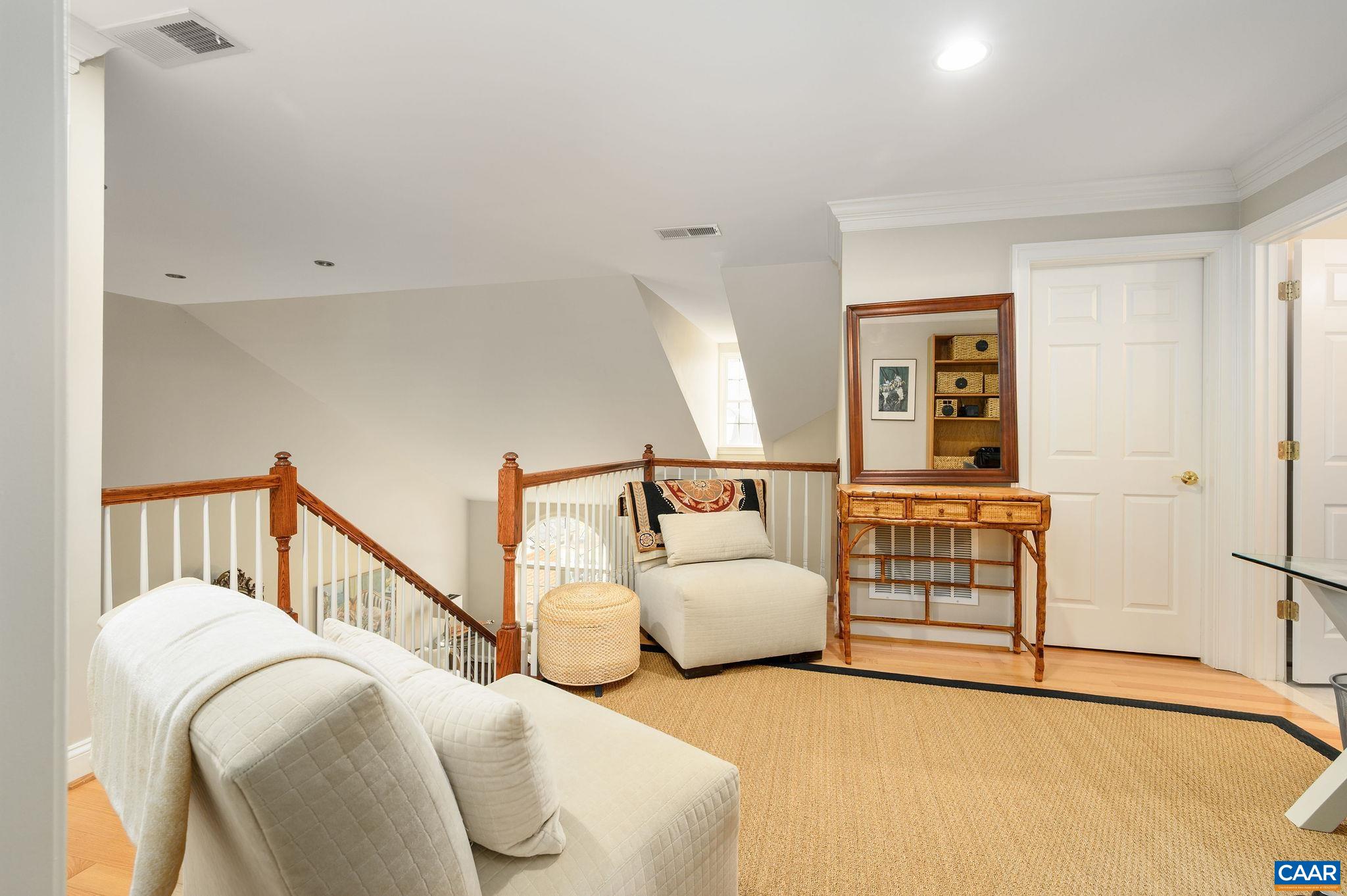 824 COLRIDGE DR