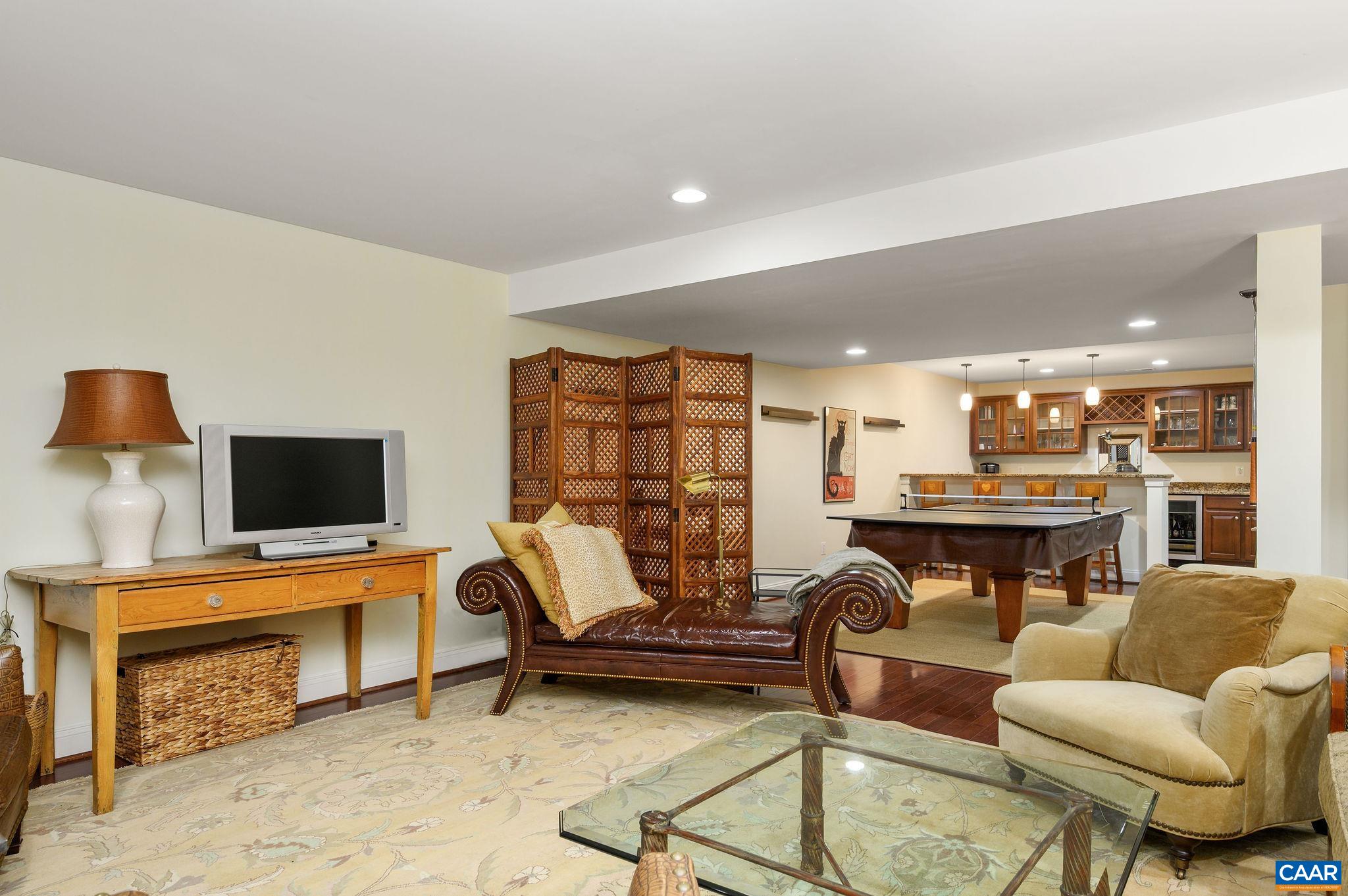 824 COLRIDGE DR