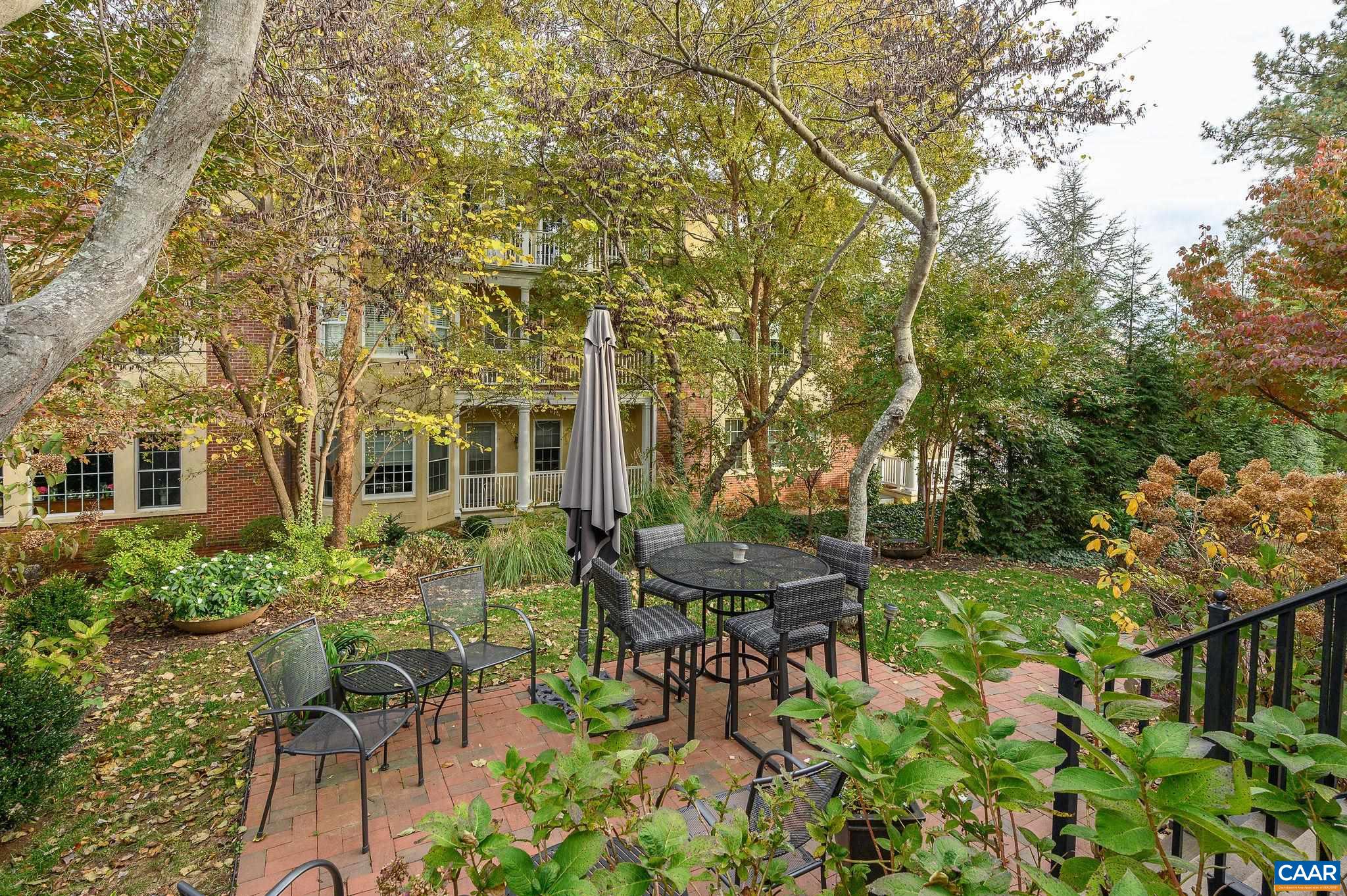 824 COLRIDGE DR