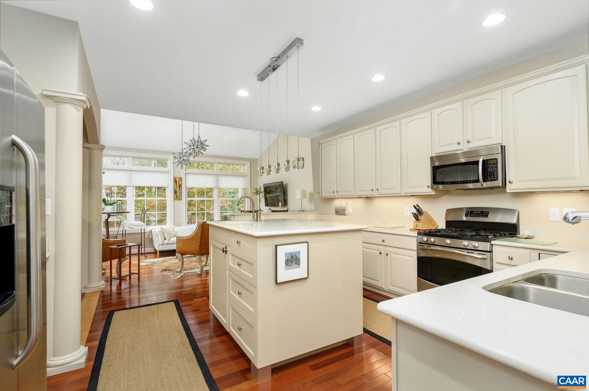 824 COLRIDGE DR