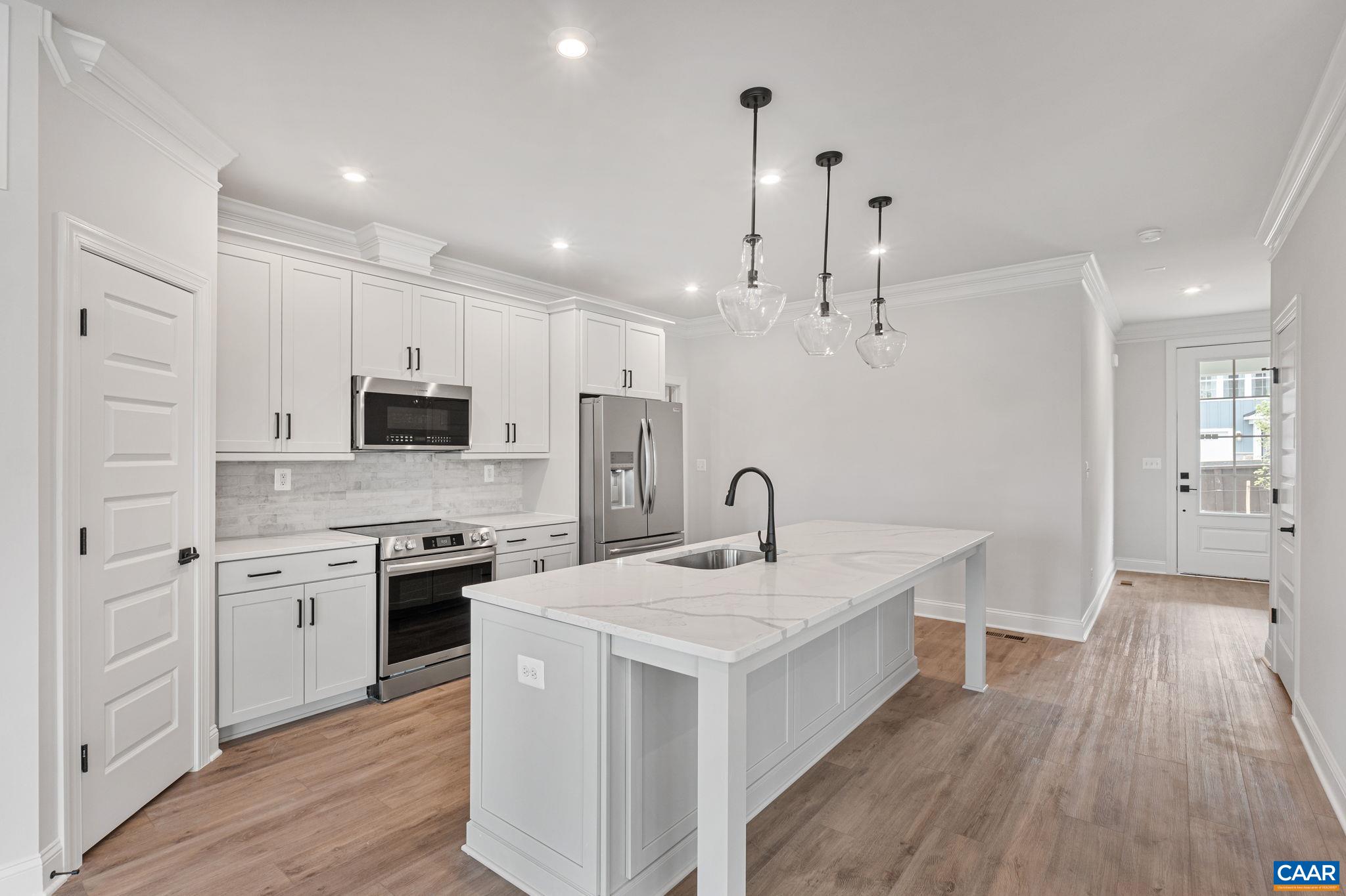 1365 LACONIA LN