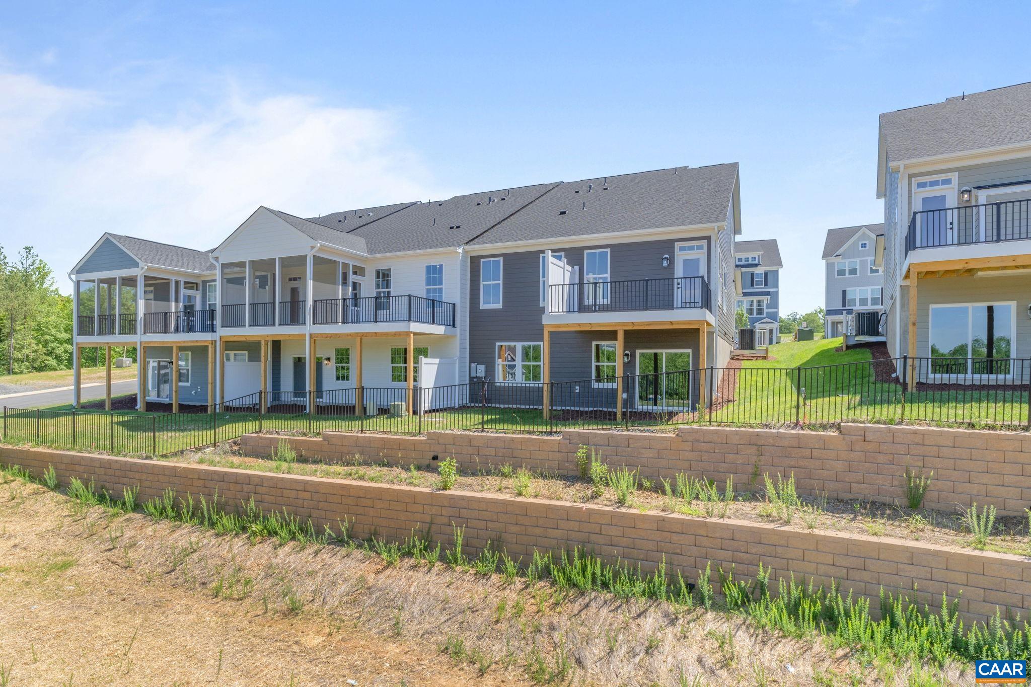 1365 LACONIA LN