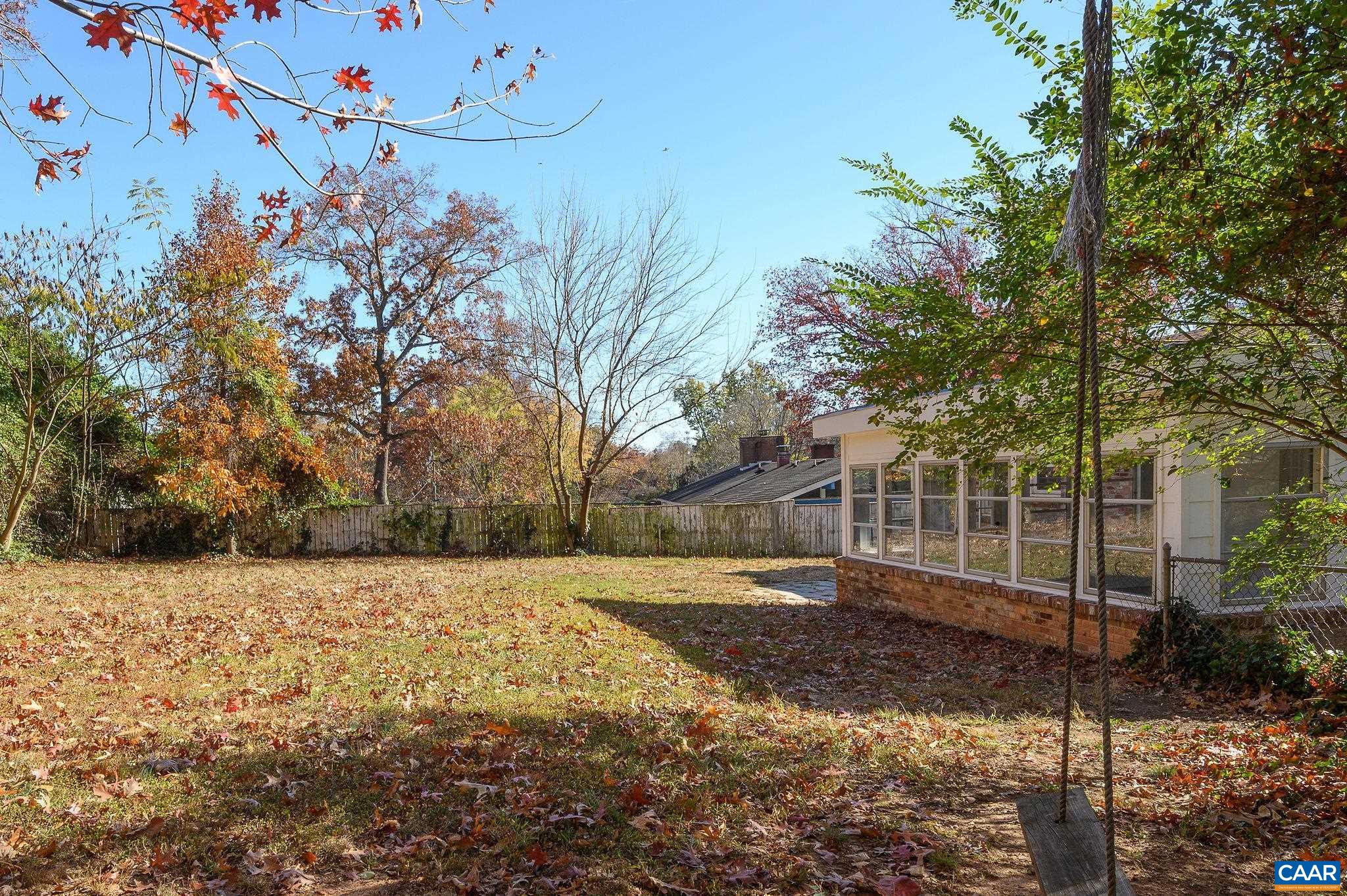 2304 SHELBY DR