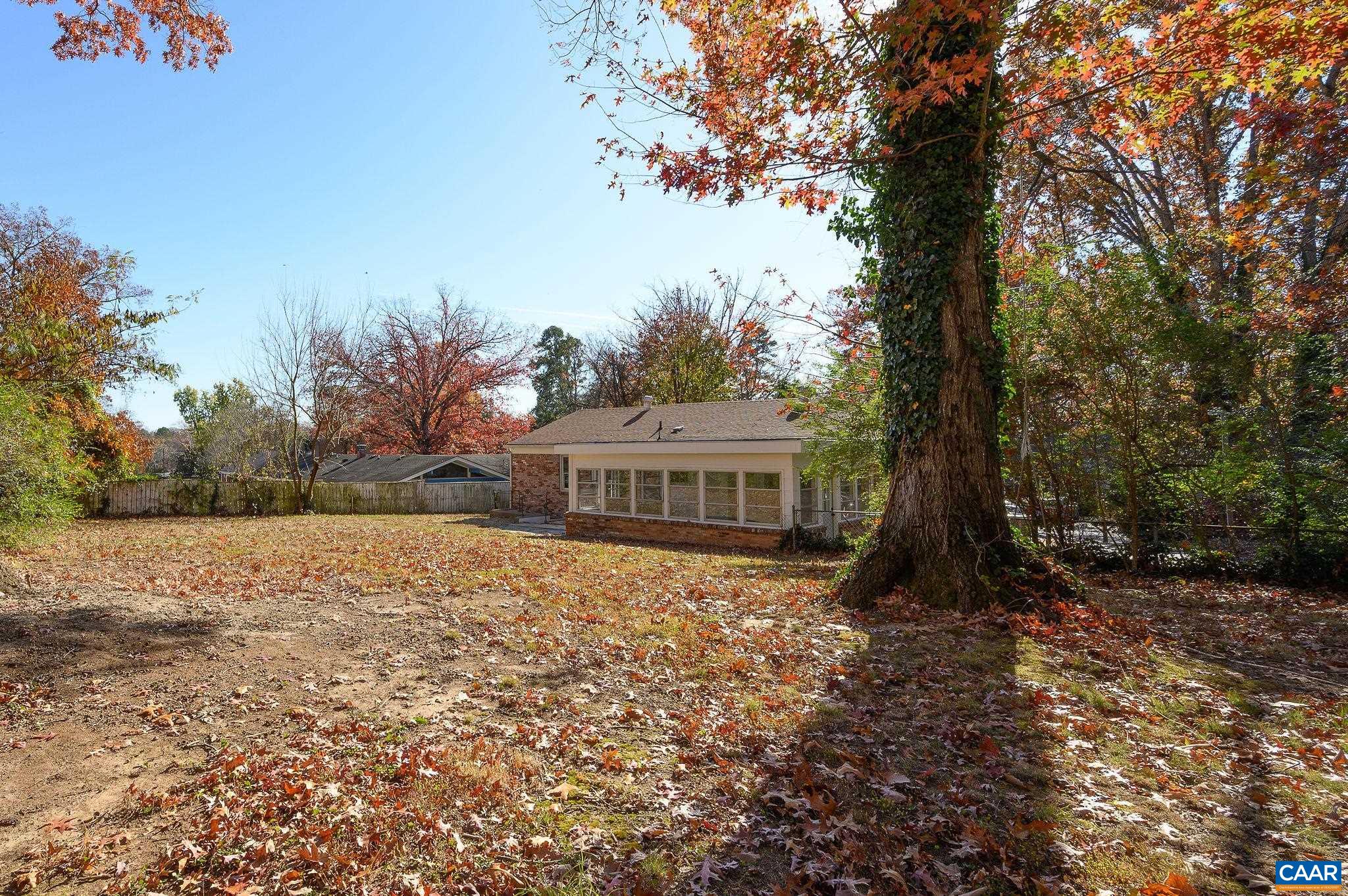 2304 SHELBY DR