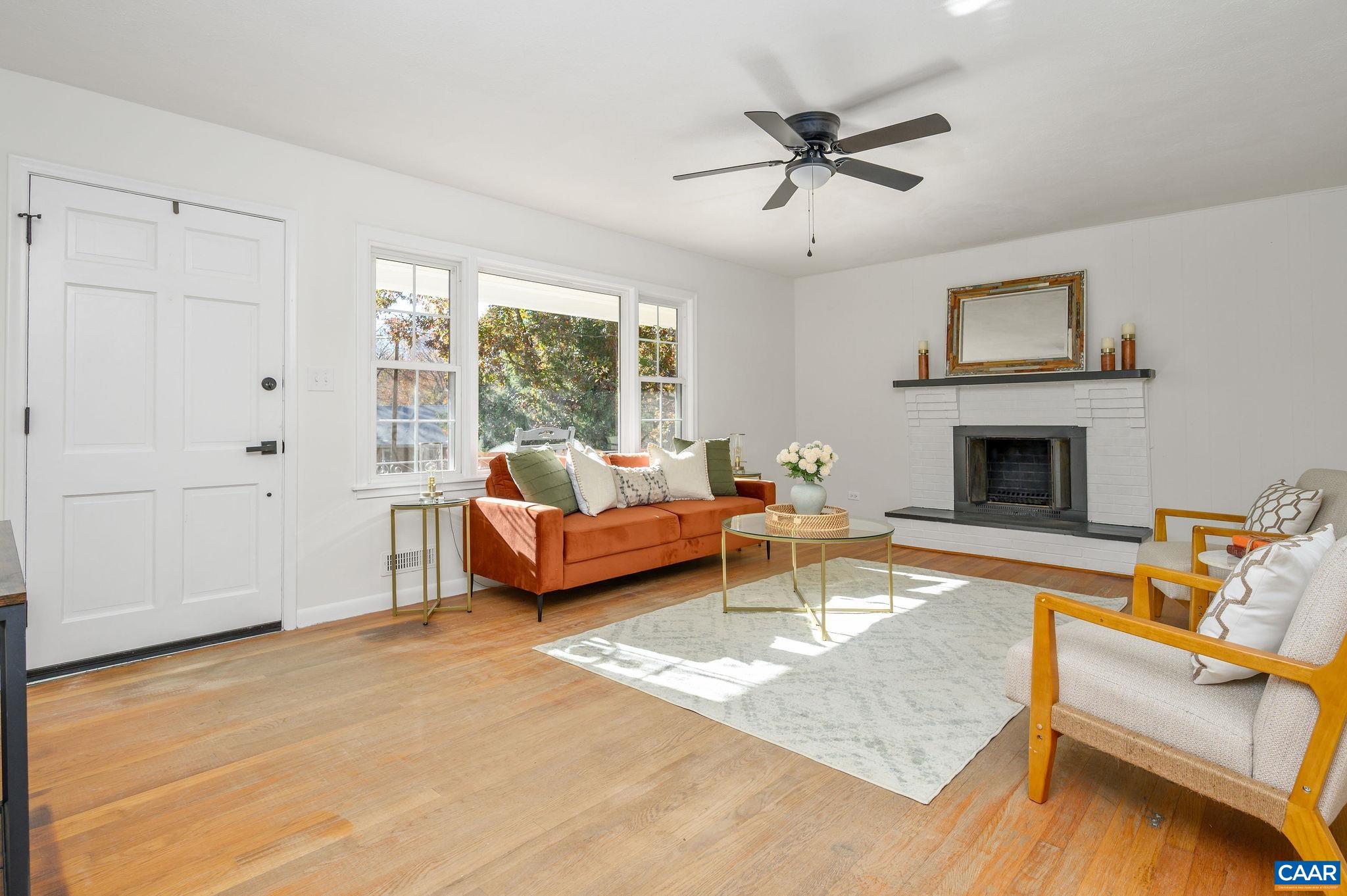 2304 SHELBY DR