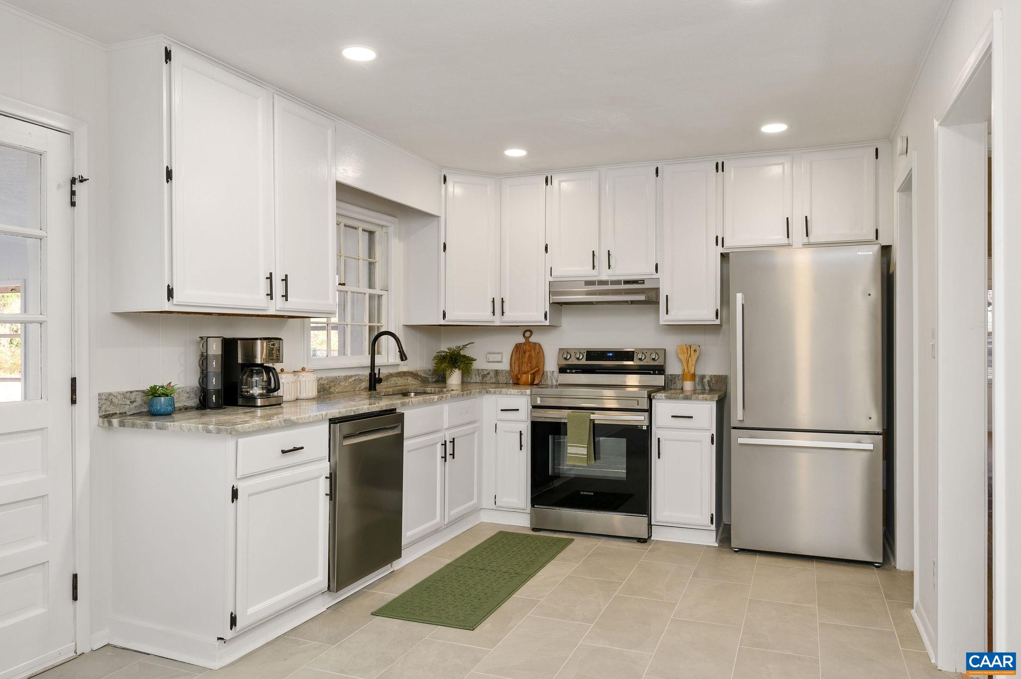 2304 SHELBY DR