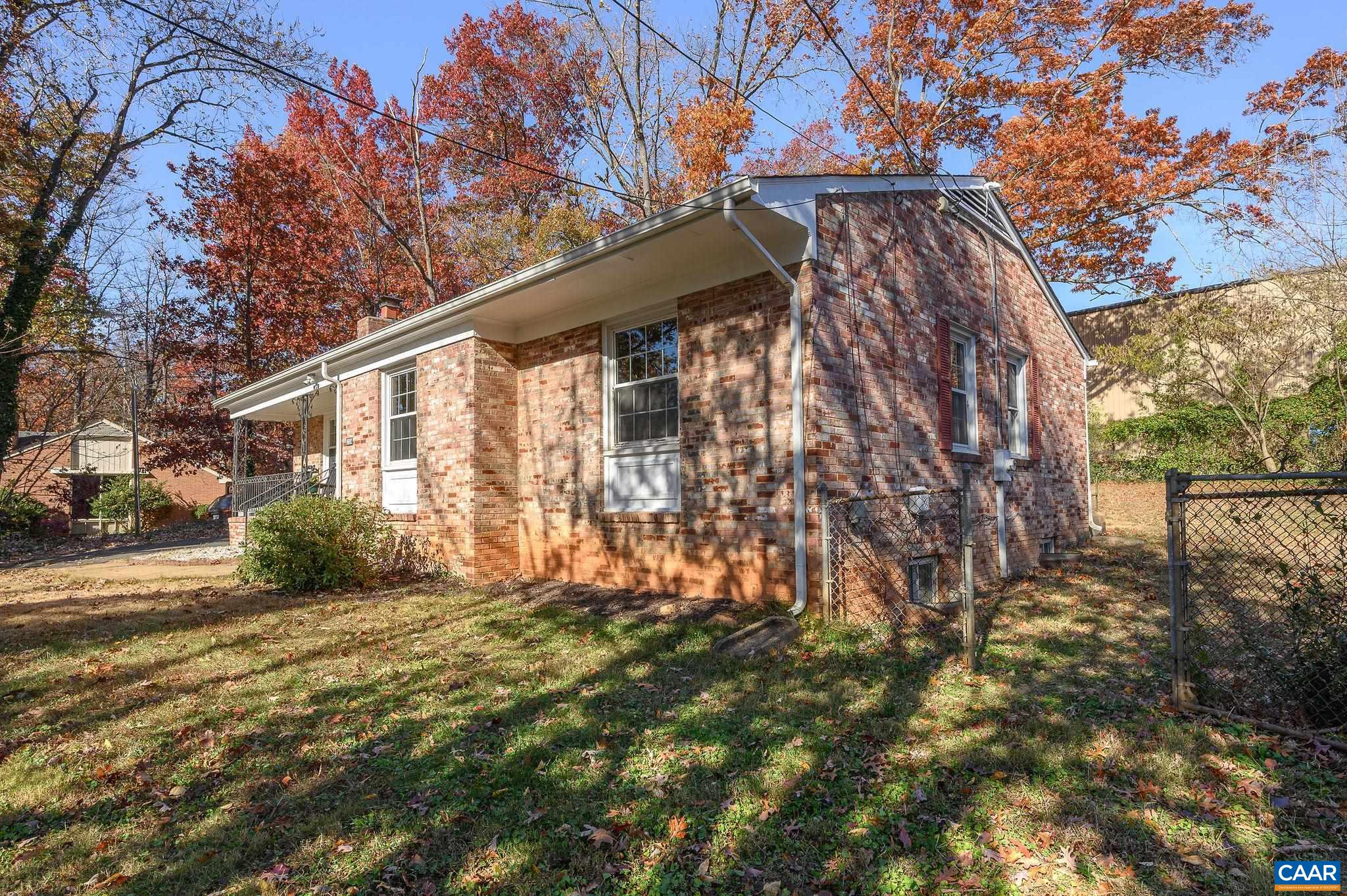 2304 SHELBY DR