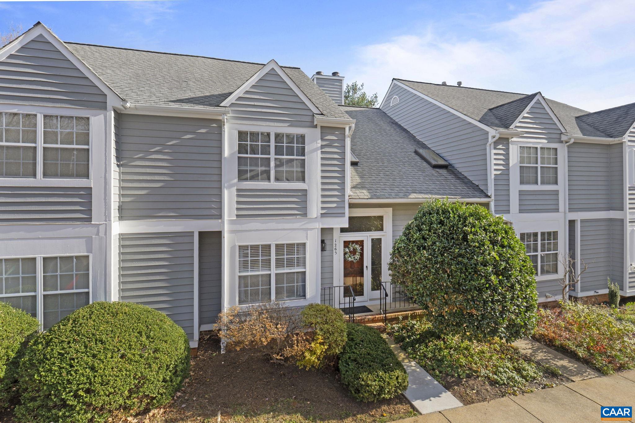 1265 MAPLE VIEW DR