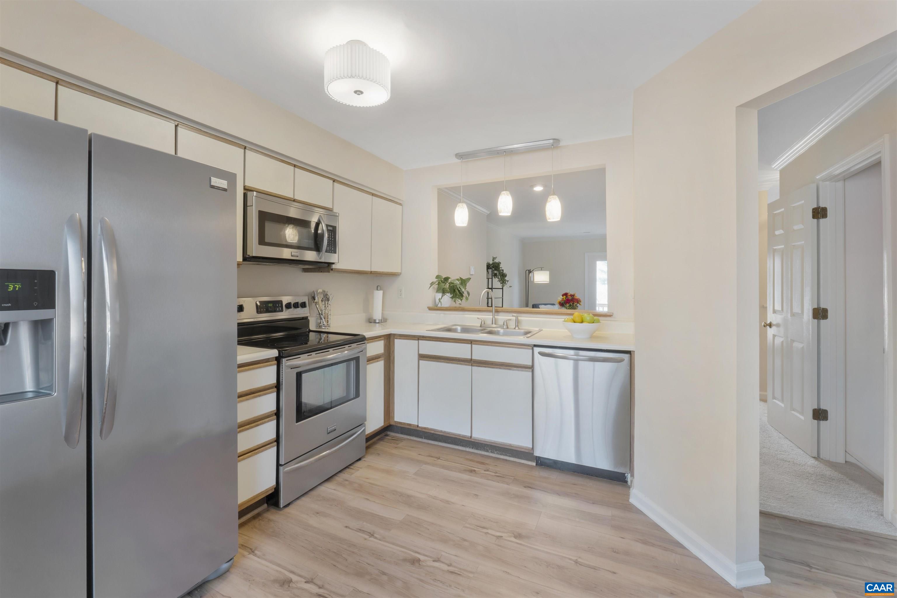1265 MAPLE VIEW DR