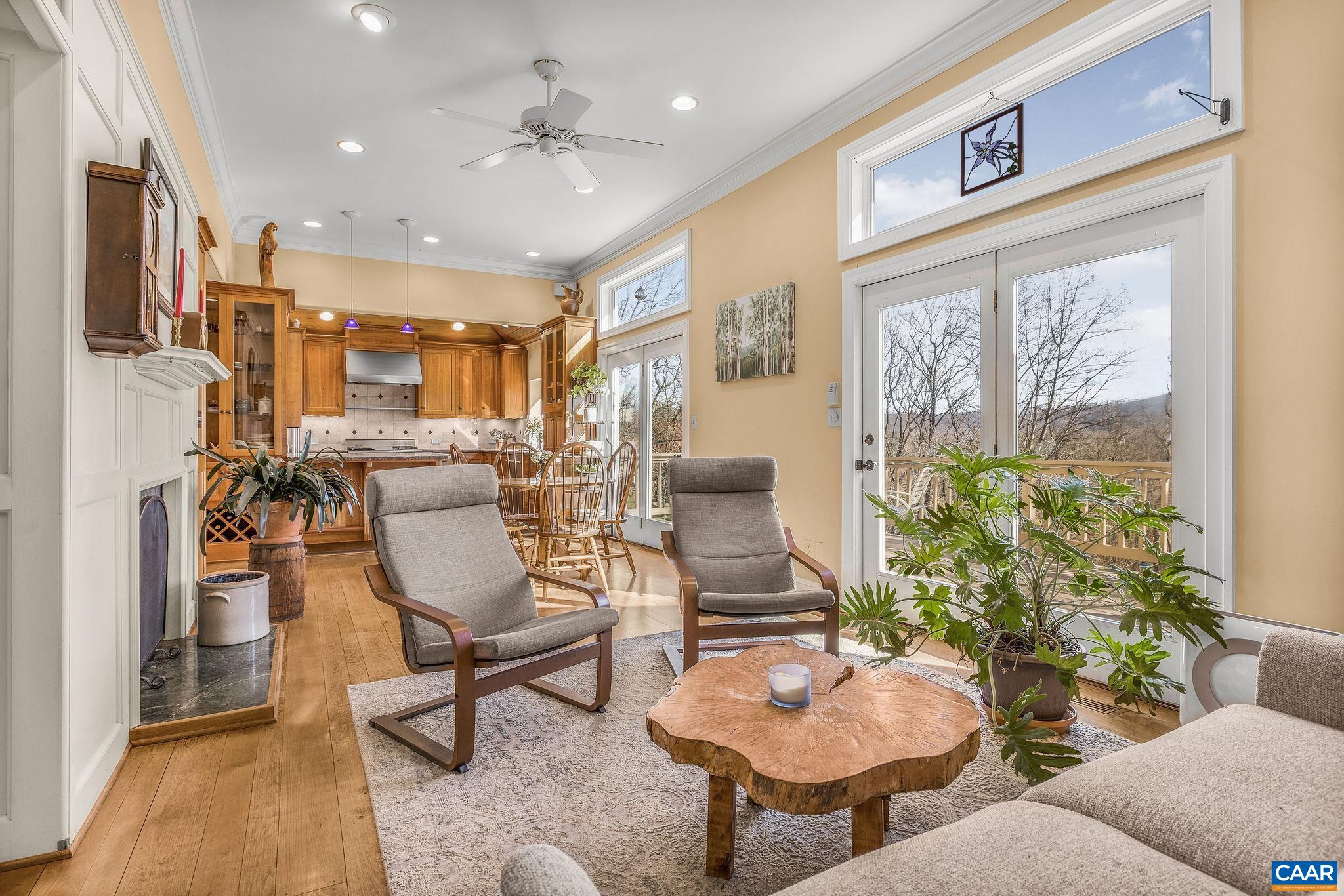 987 RODES FARM DR